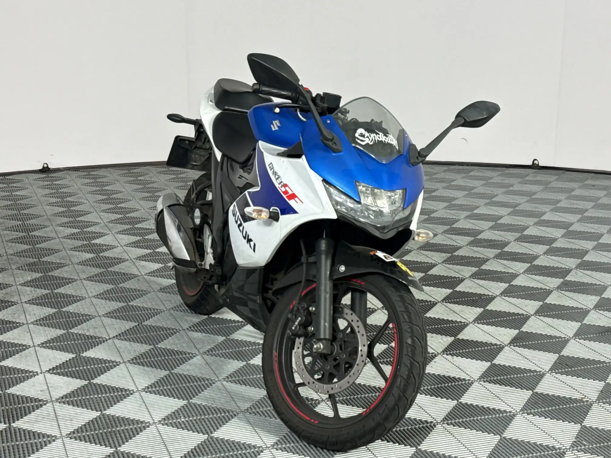 Suzuki GSX