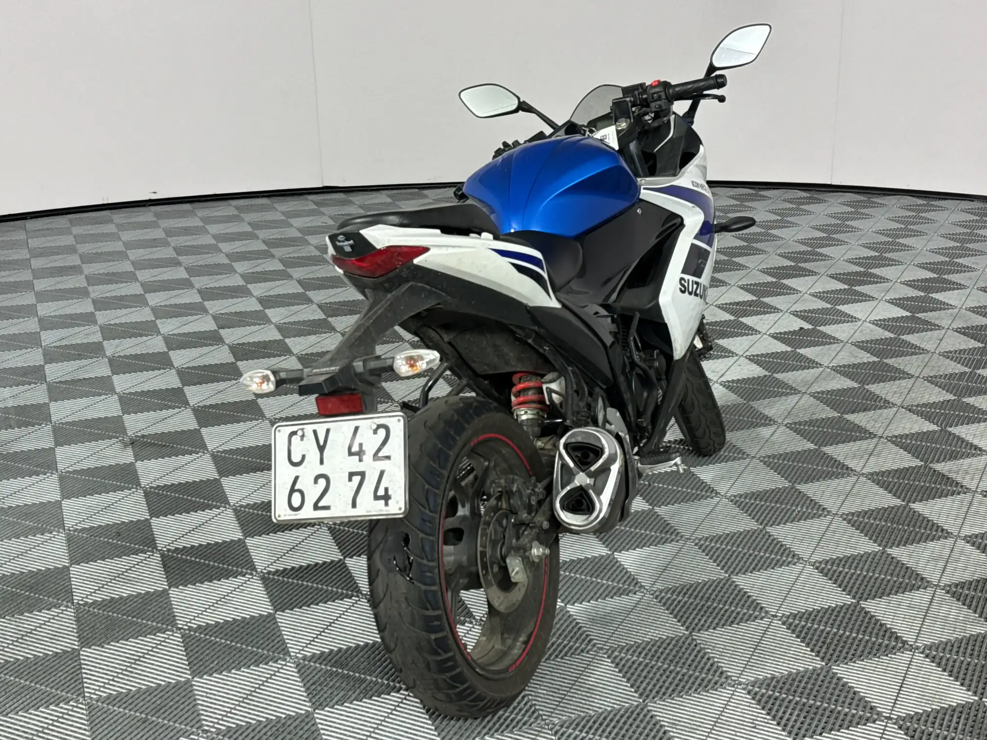 Suzuki GSX