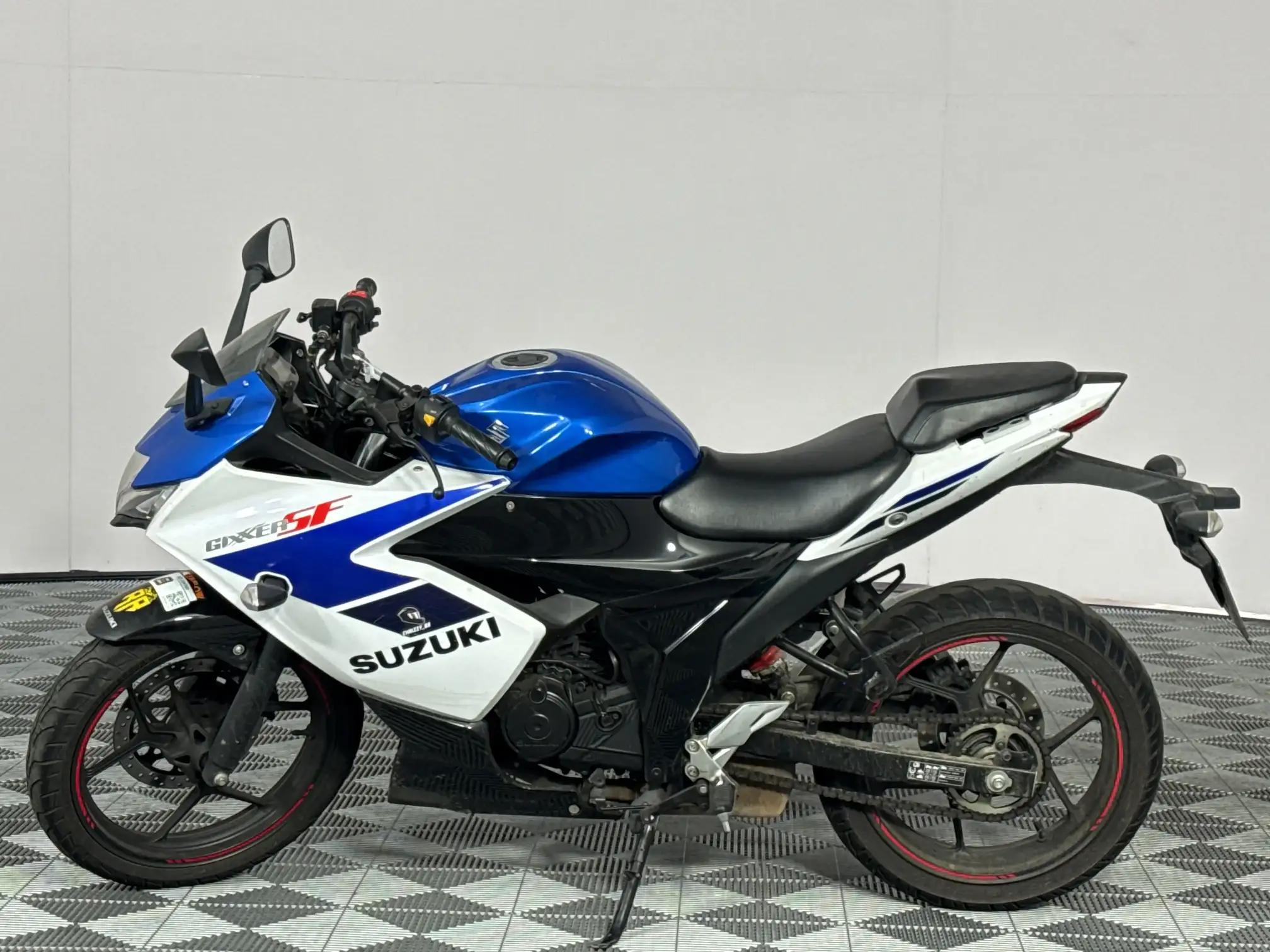 Suzuki GSX
