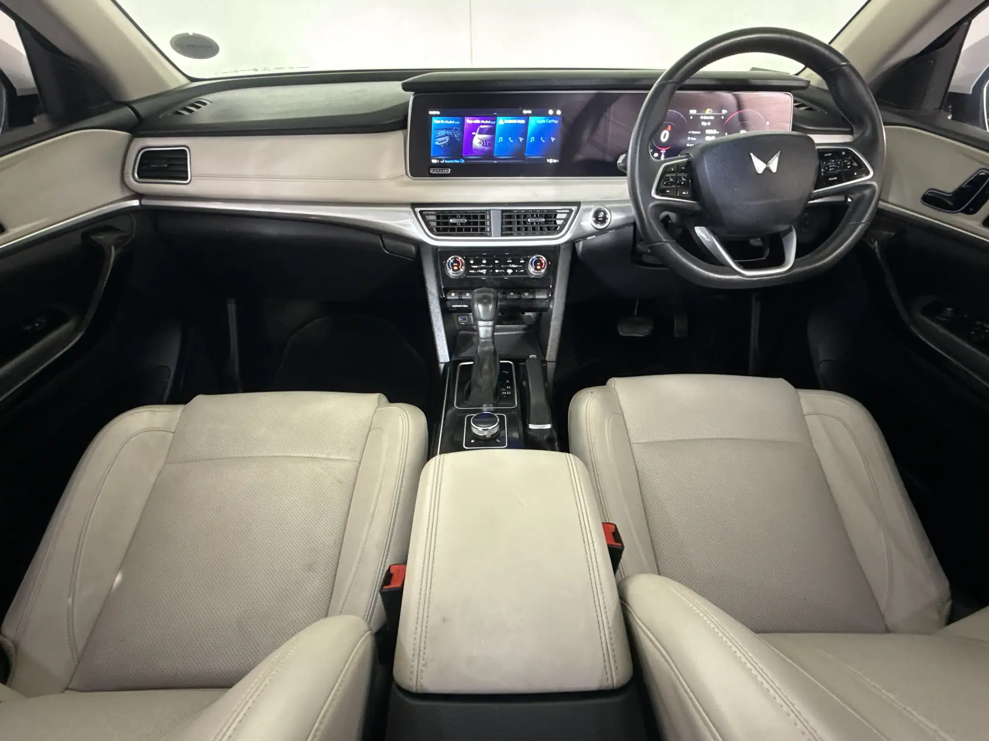 Mahindra XUV 700