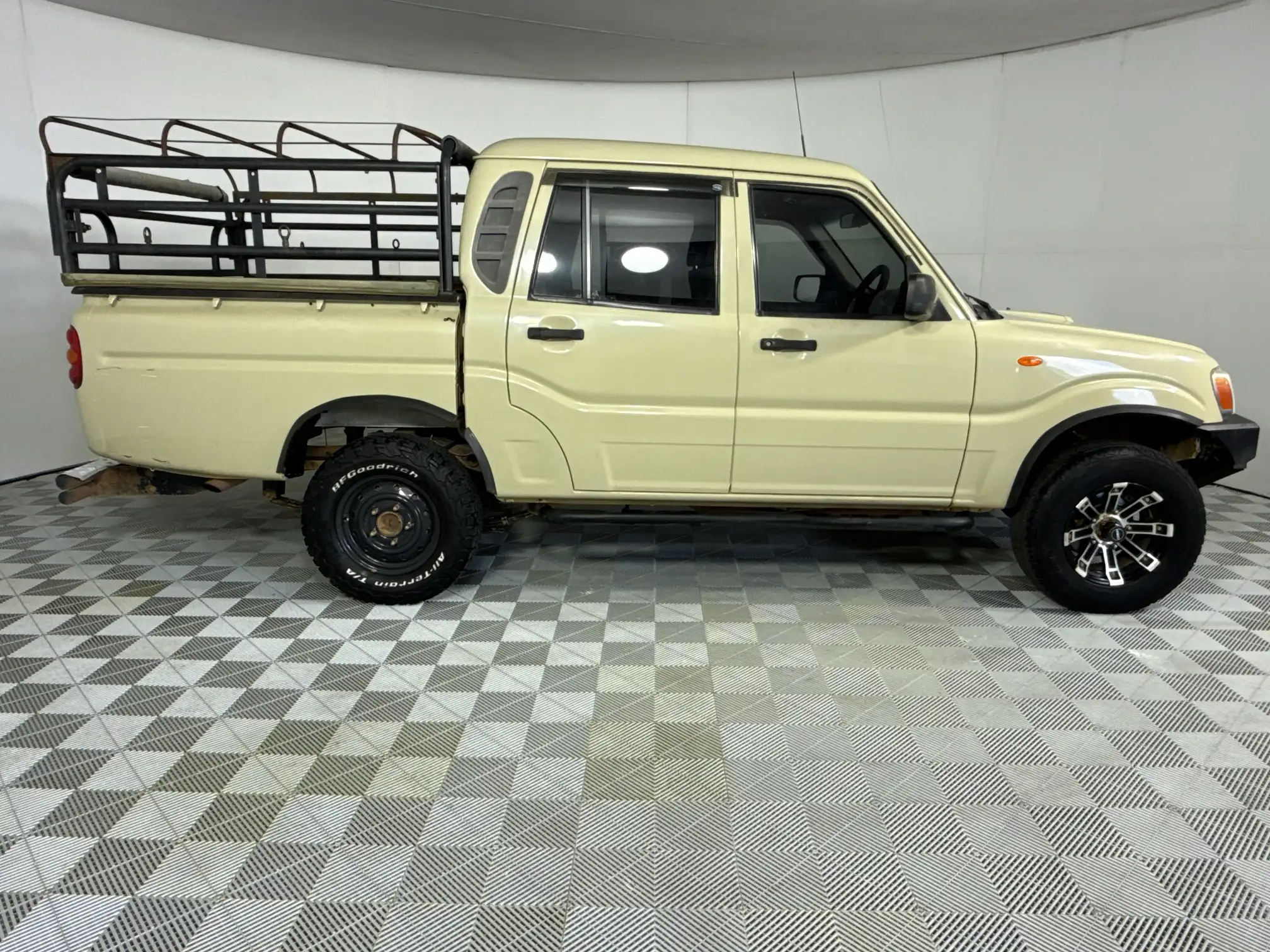 Mahindra Scorpio