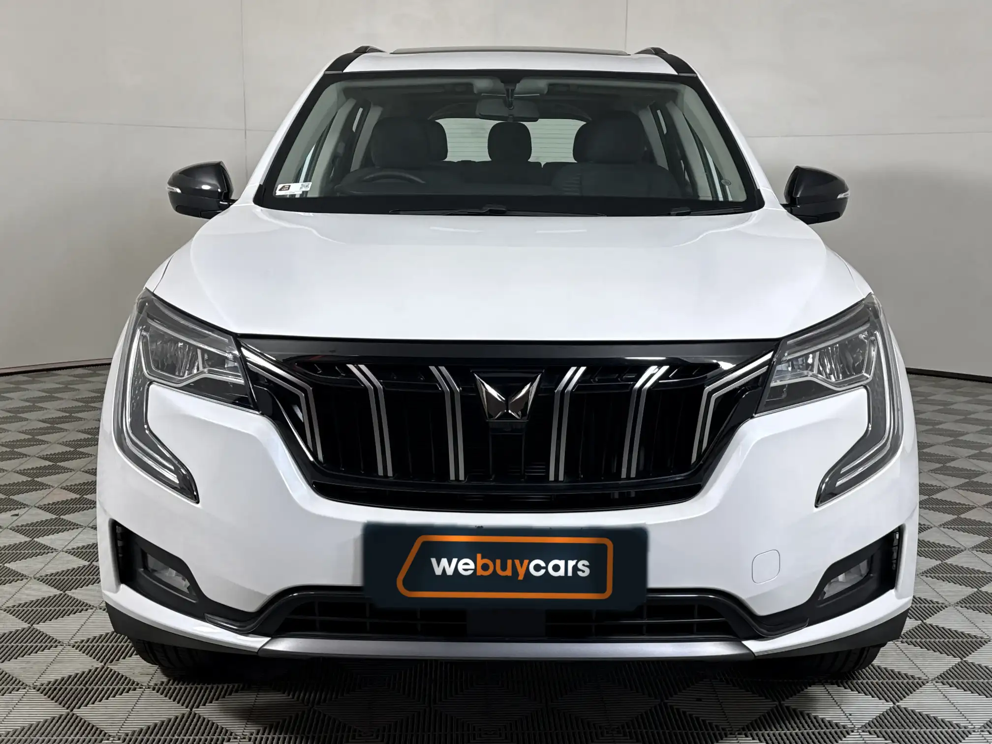 Mahindra XUV 700