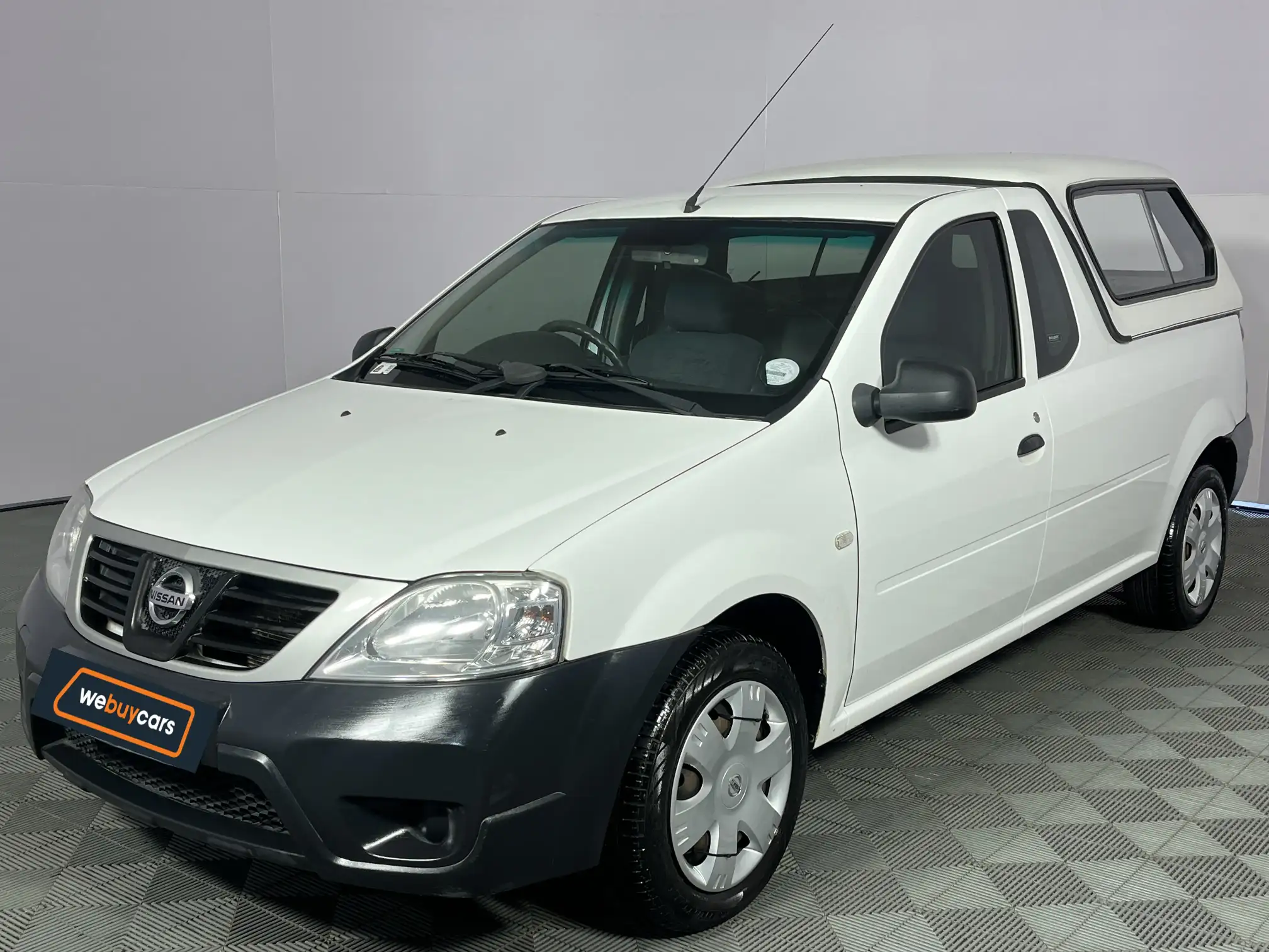 Nissan NP200