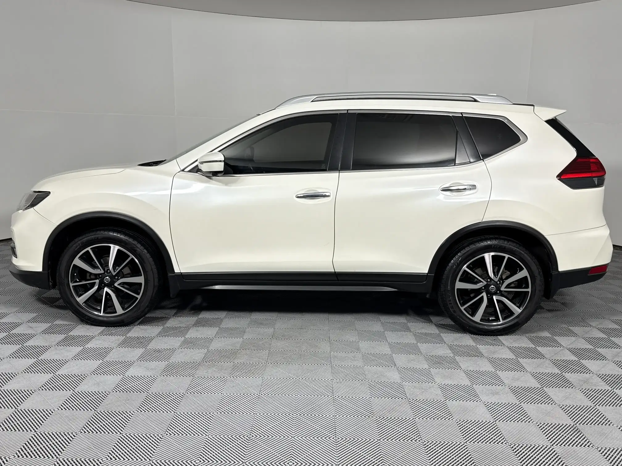 Nissan X Trail