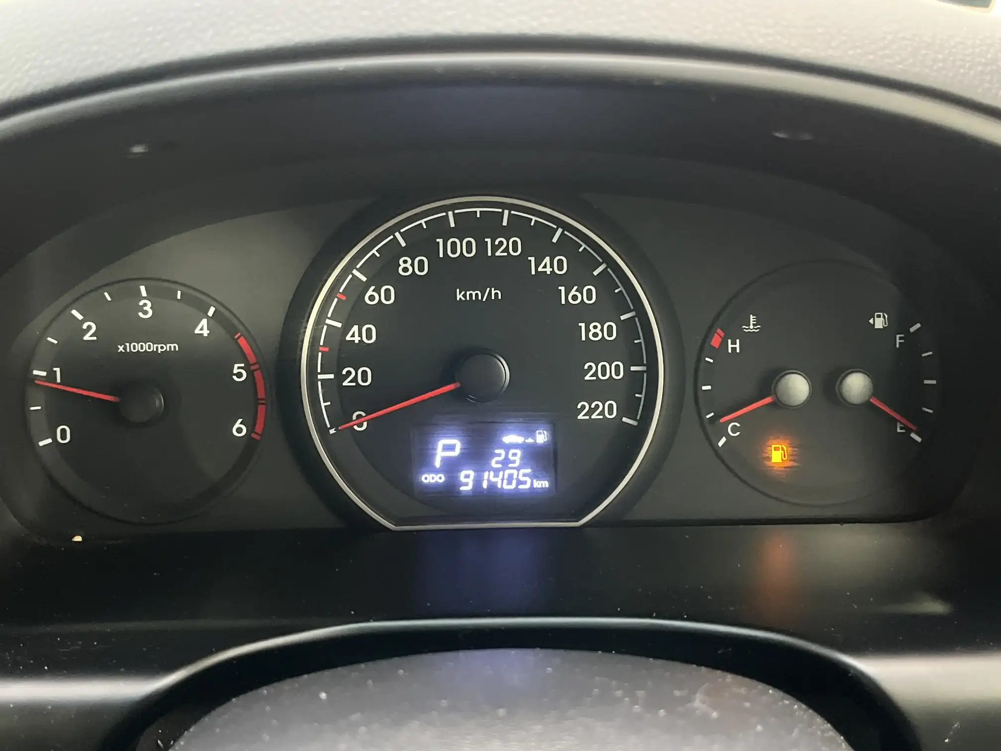 Hyundai H-1