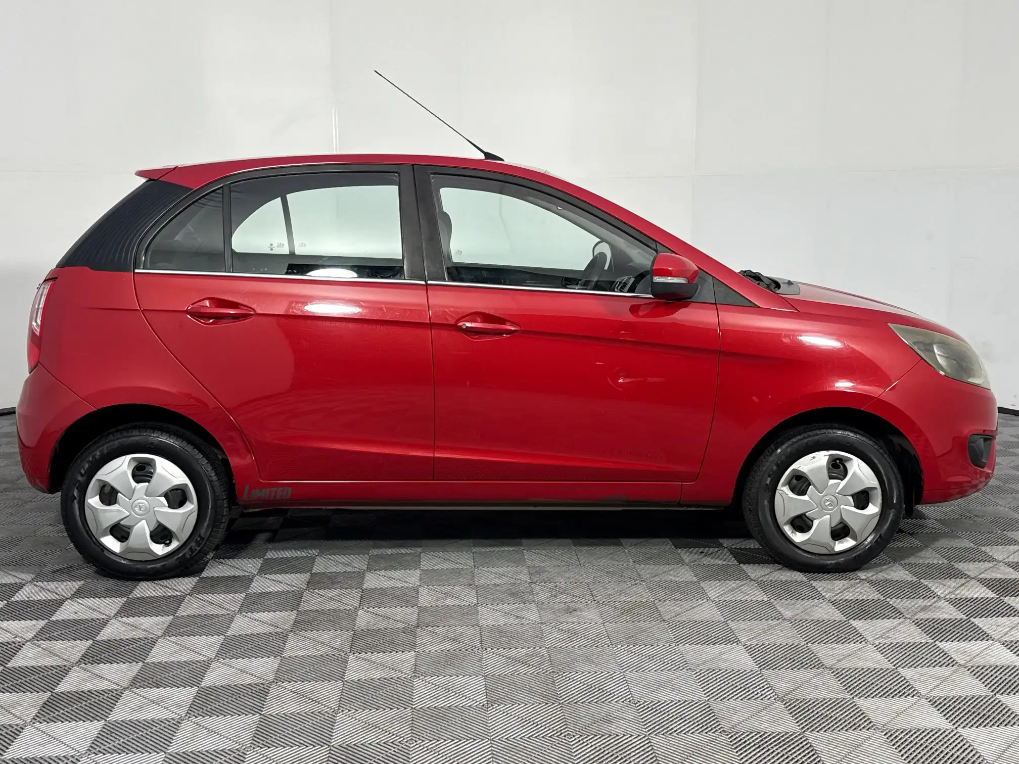 Tata Bolt