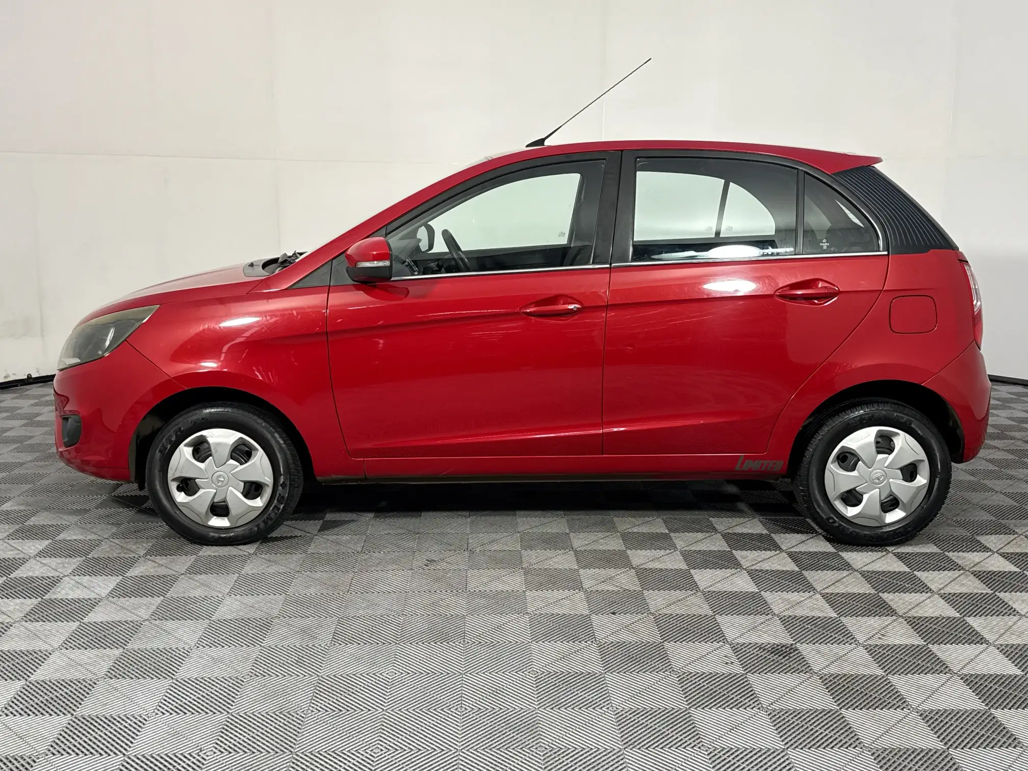 Tata Bolt