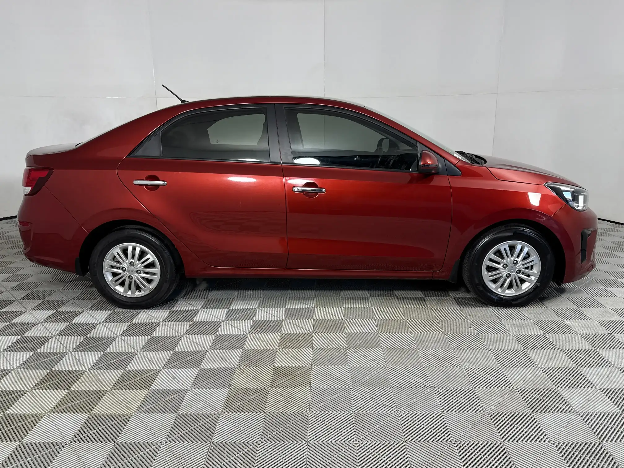 KIA Pegas