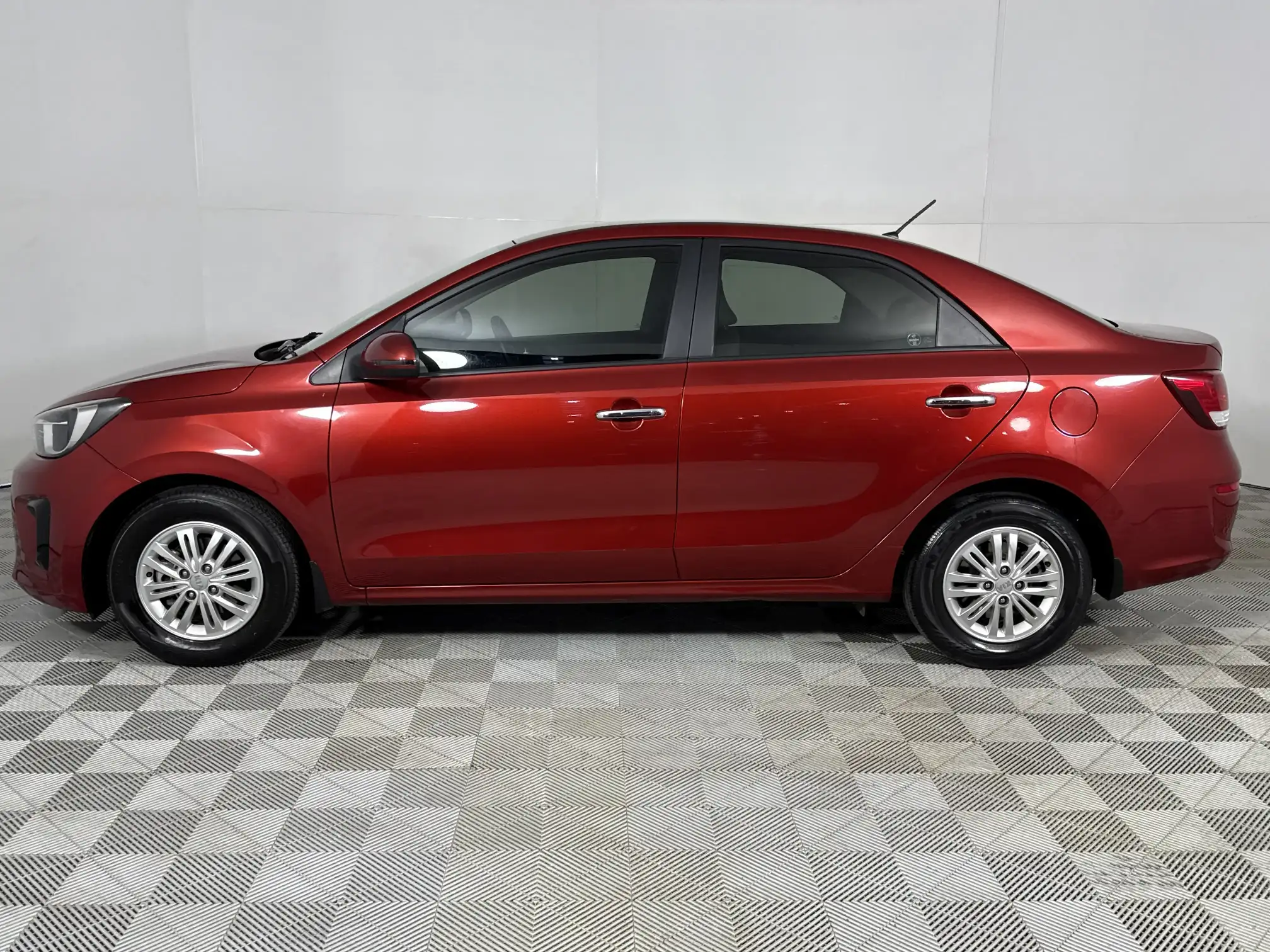 KIA Pegas