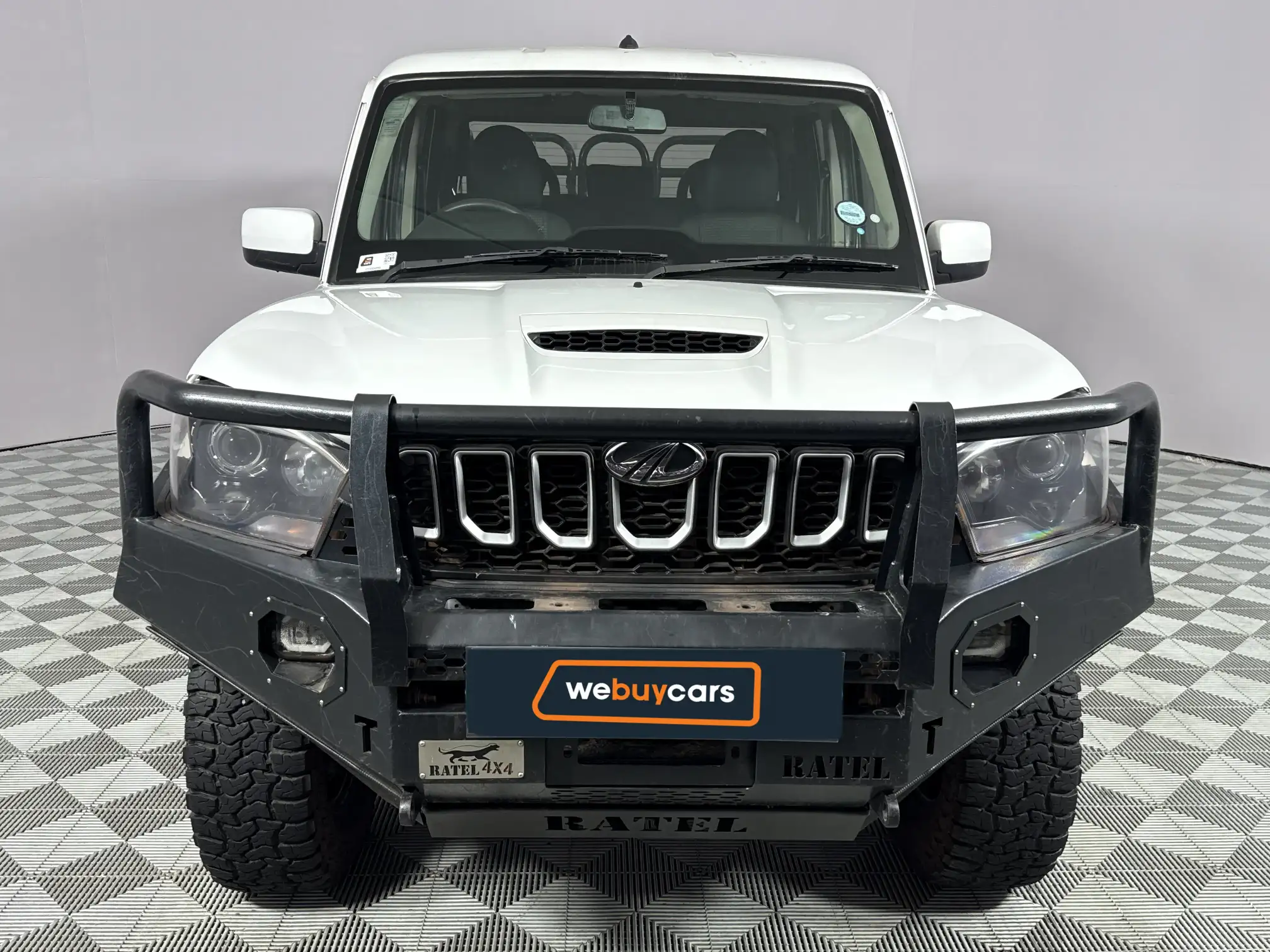 Mahindra PIK UP