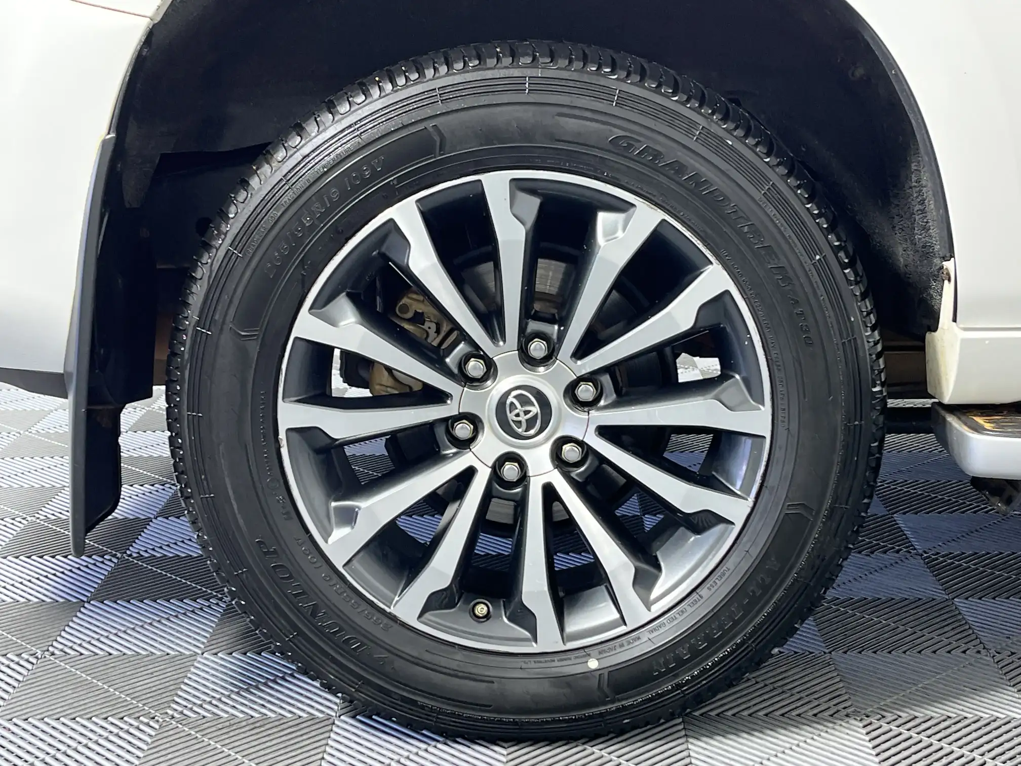 Toyota Prado