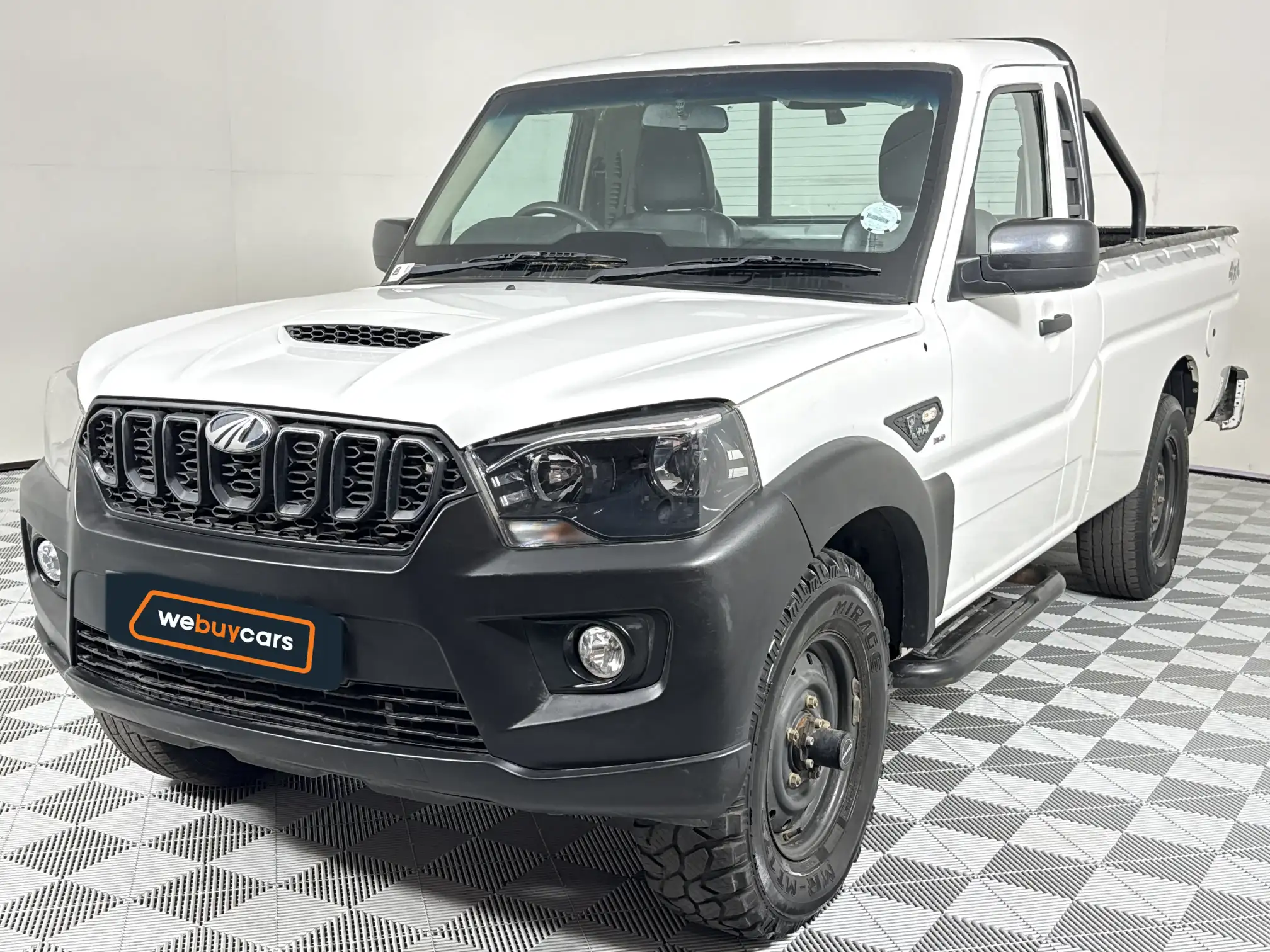 2023 Mahindra PIK UP