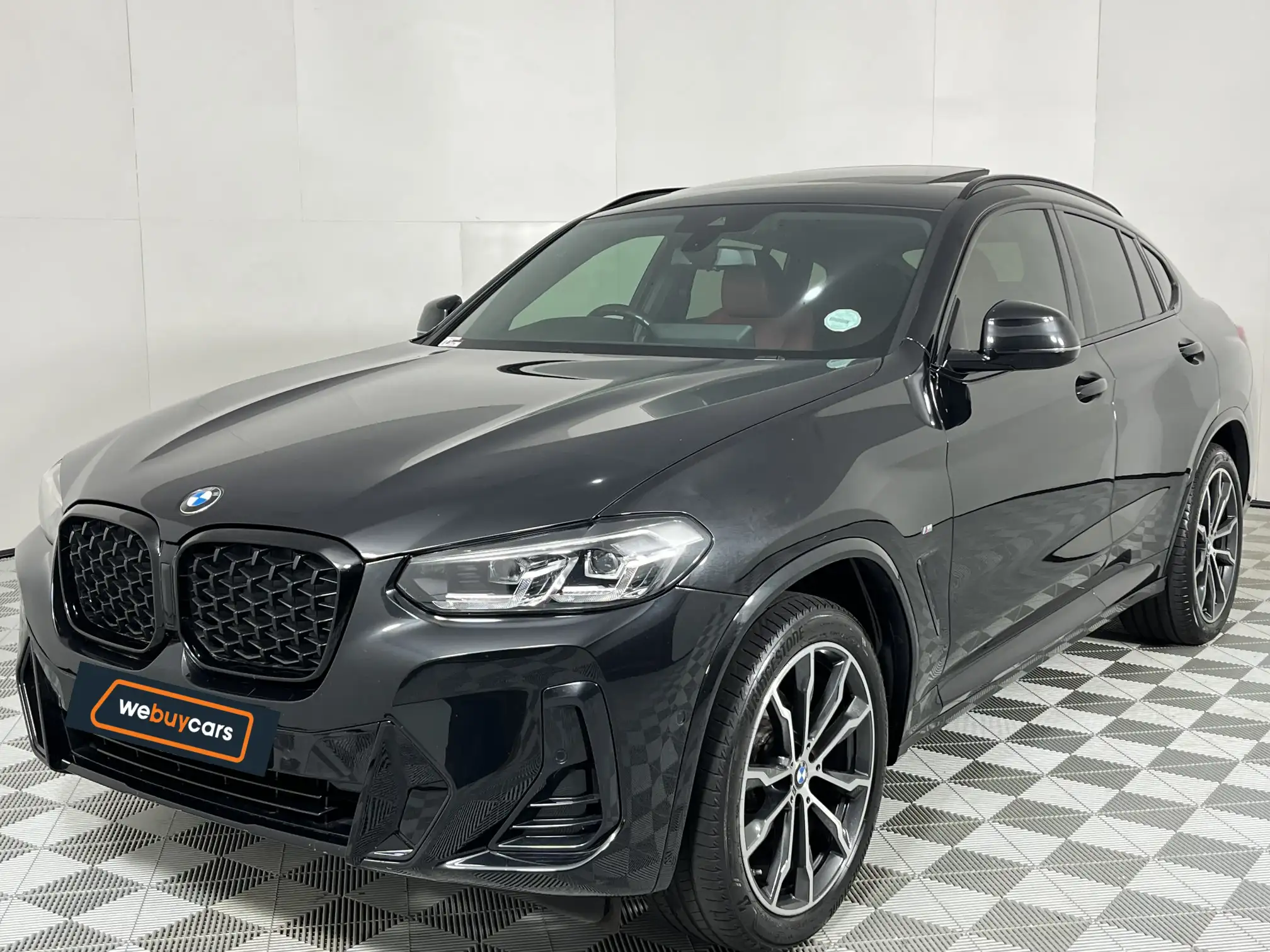 2023 BMW X4