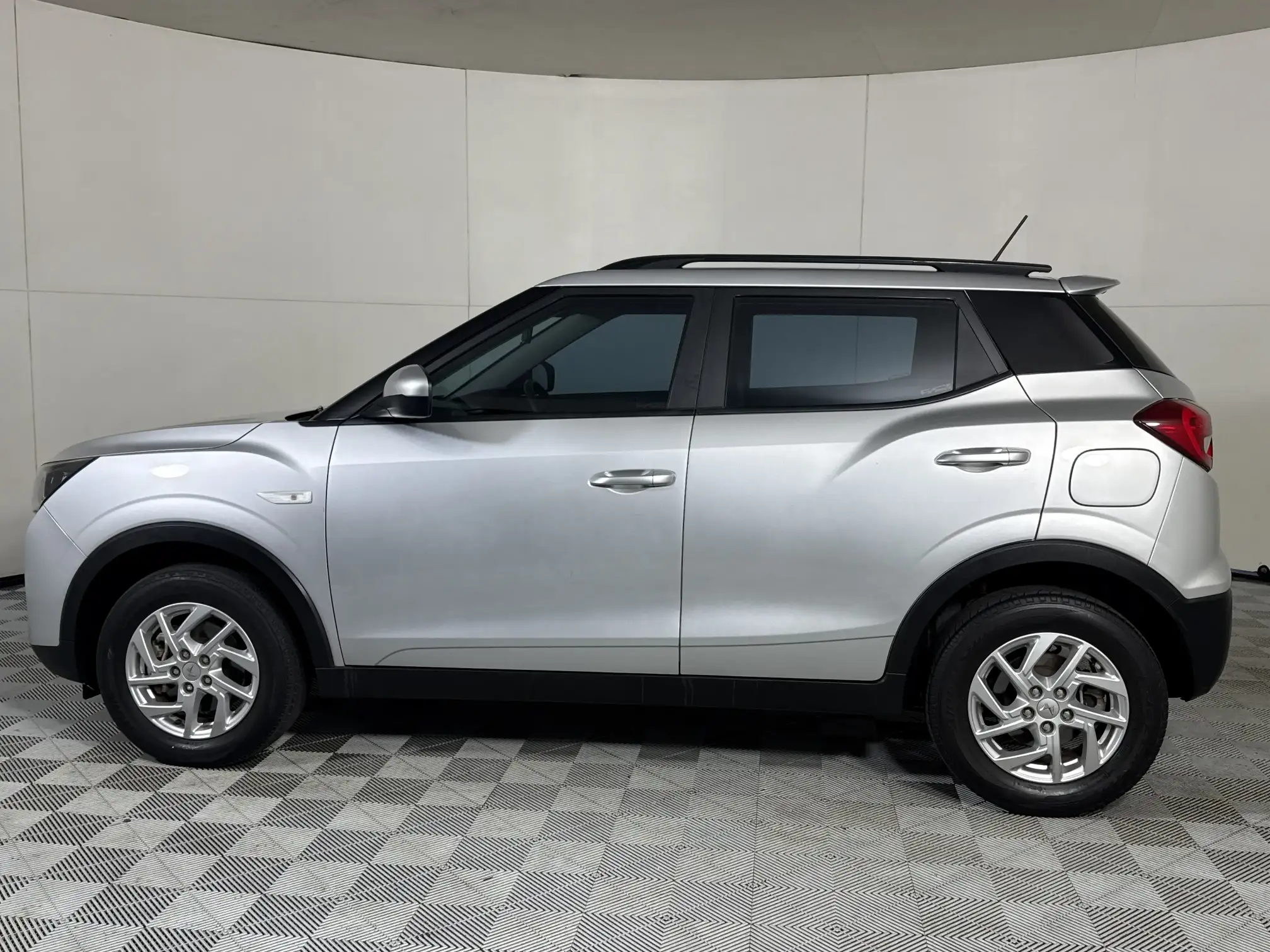 Mahindra Xuv300