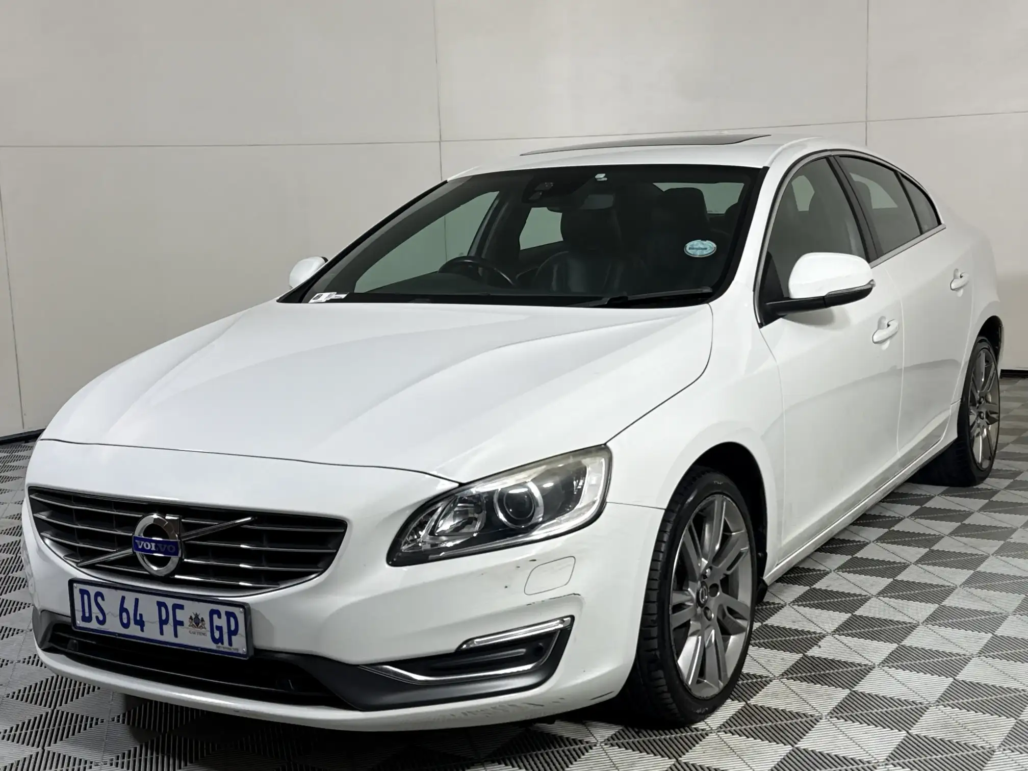 2015 Volvo S60
