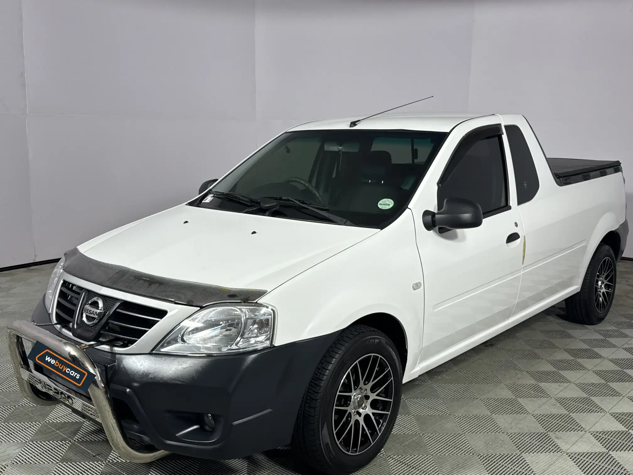2023 Nissan NP200