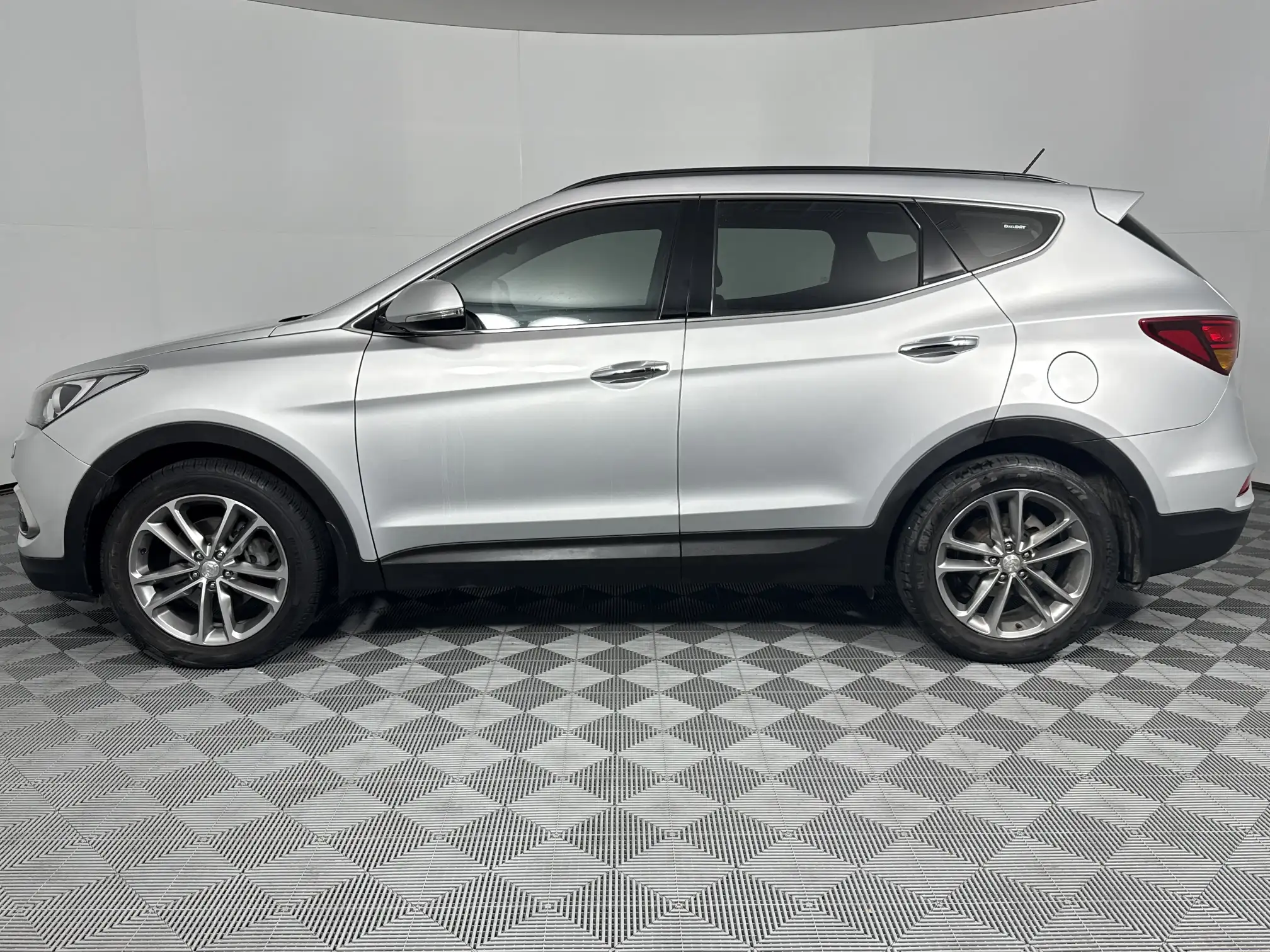Hyundai Santa-FE