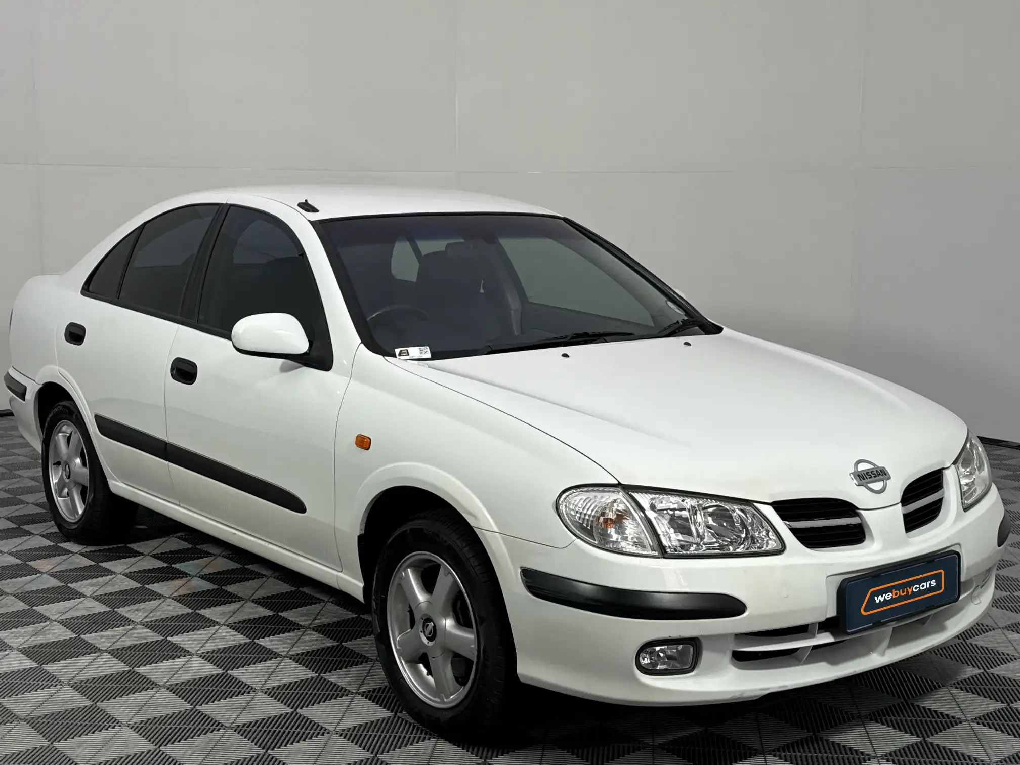 Nissan Almera