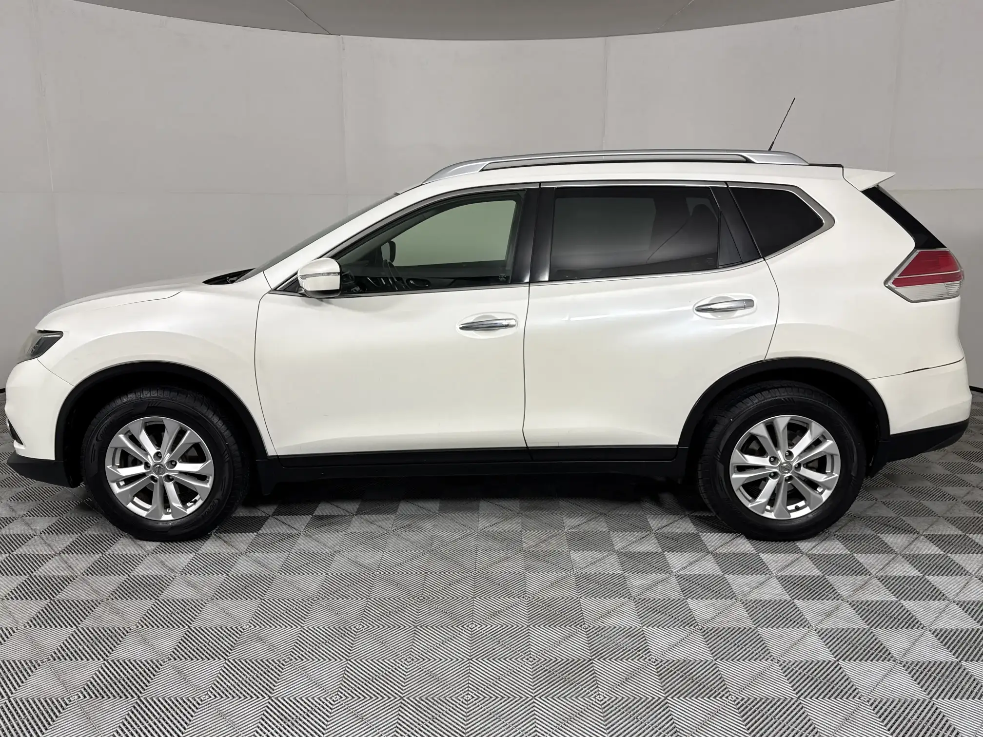 Nissan X Trail