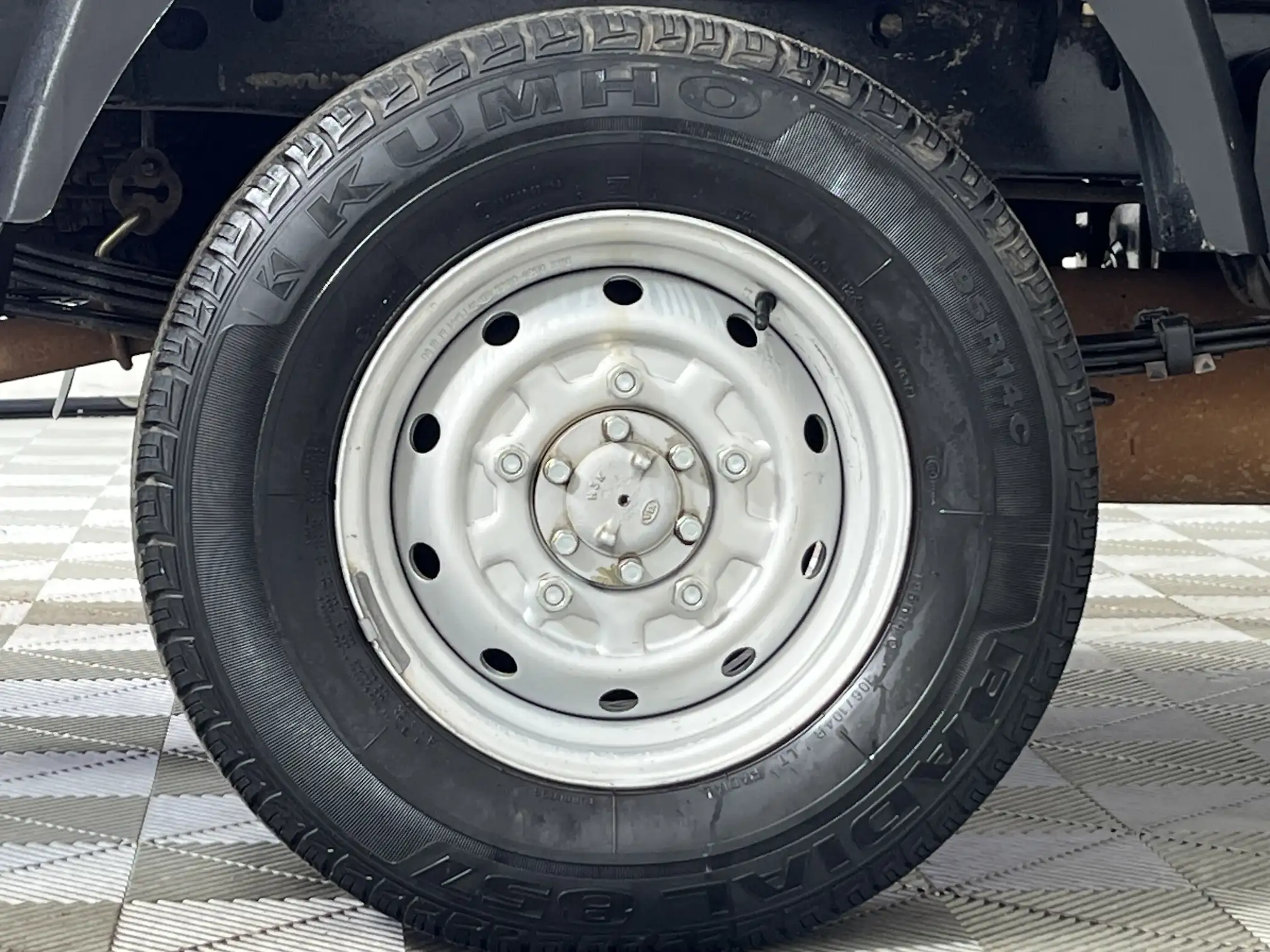 KIA K 2700