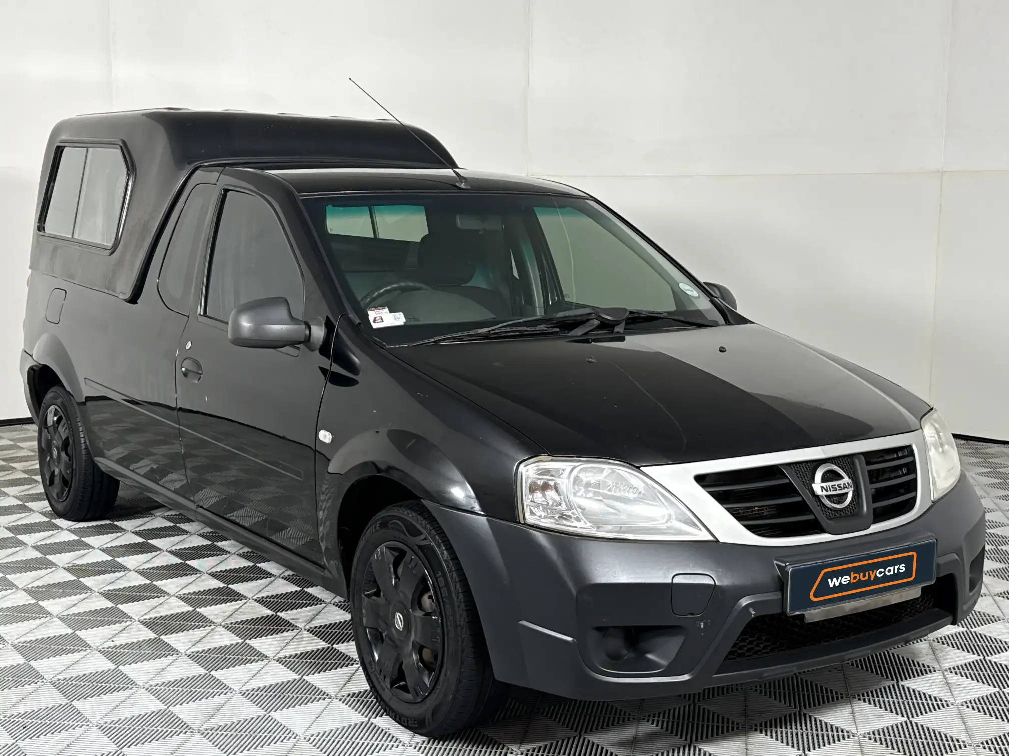 Nissan NP200