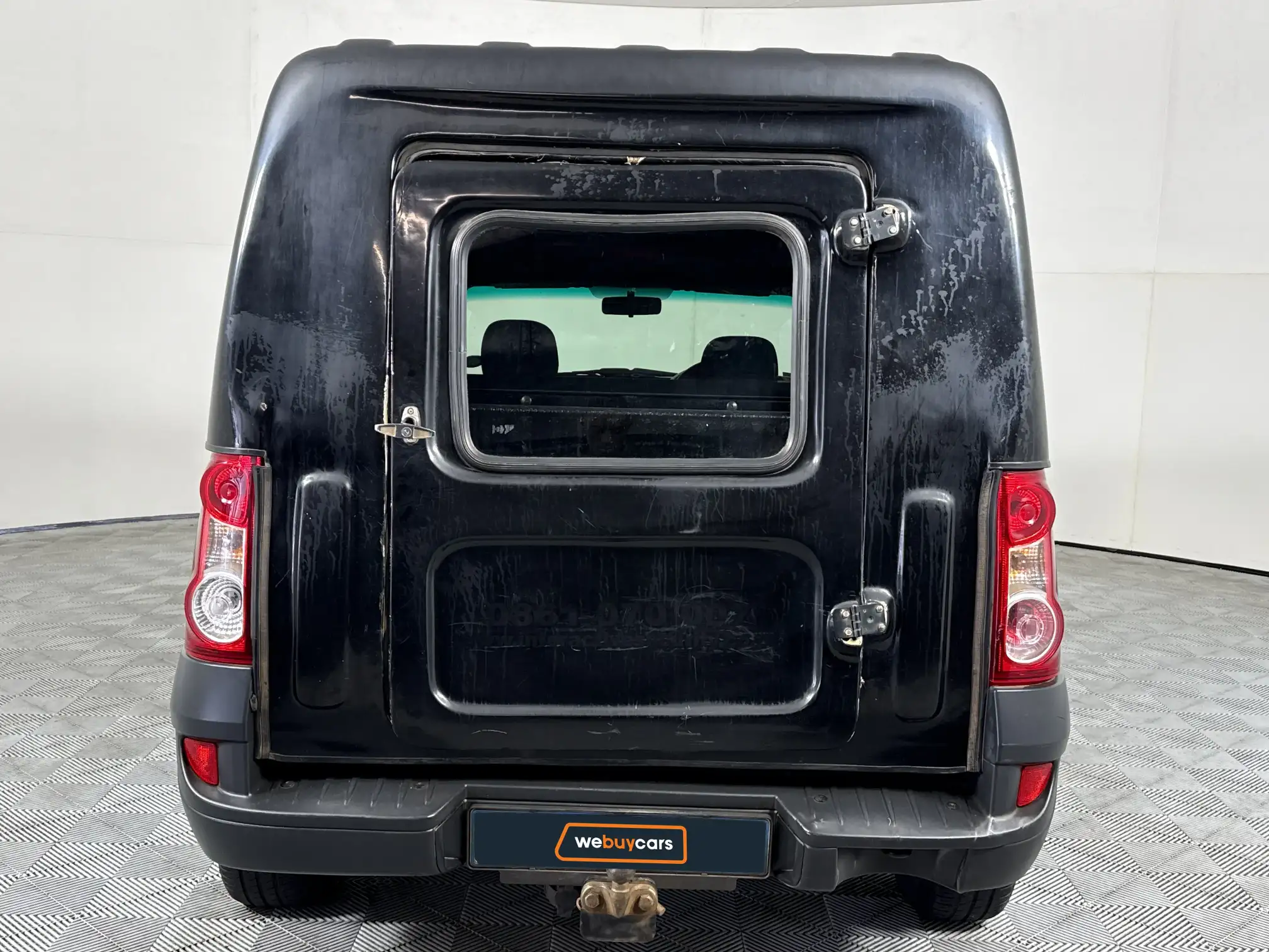 Nissan NP200