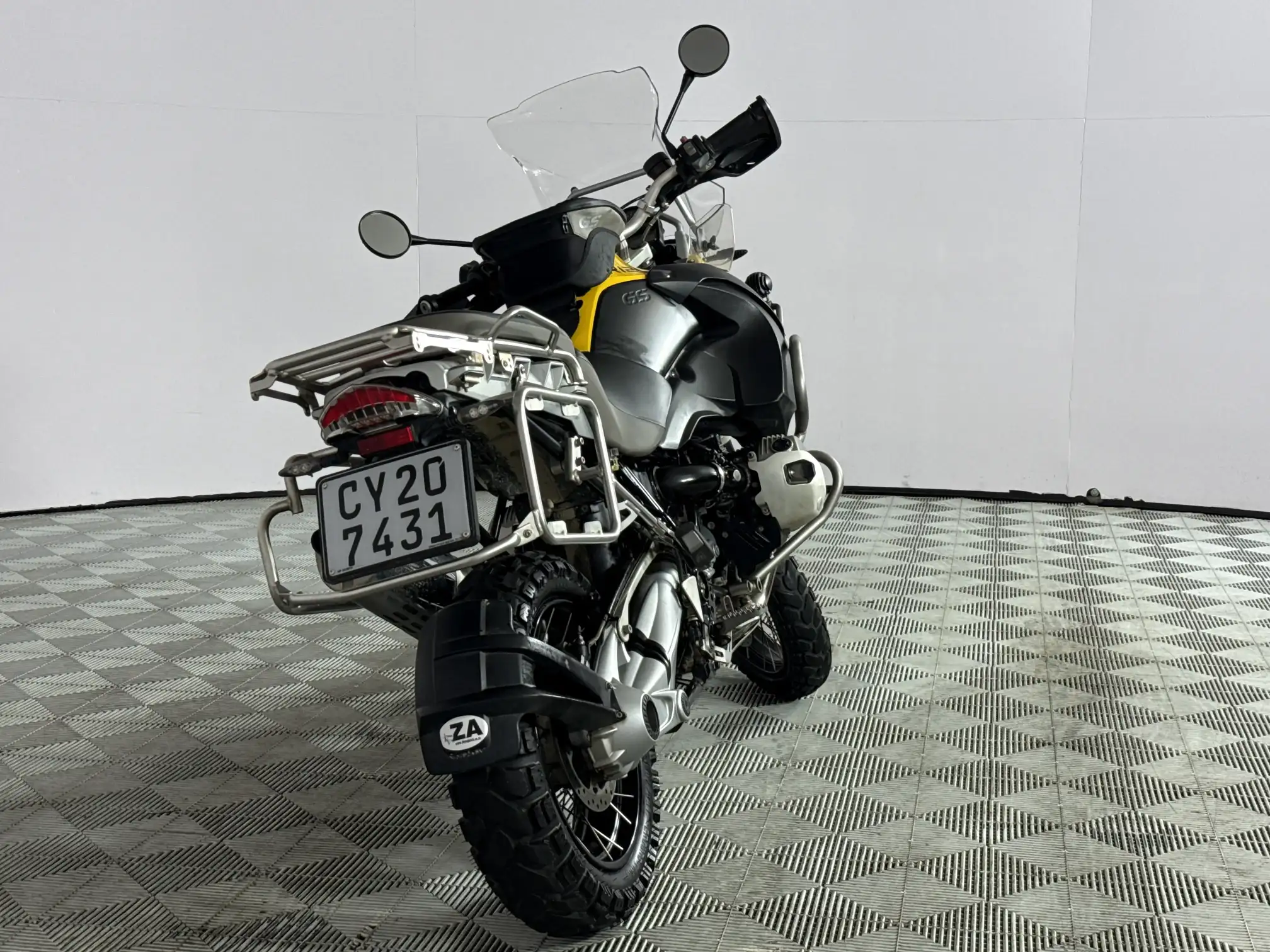 BMW R Series