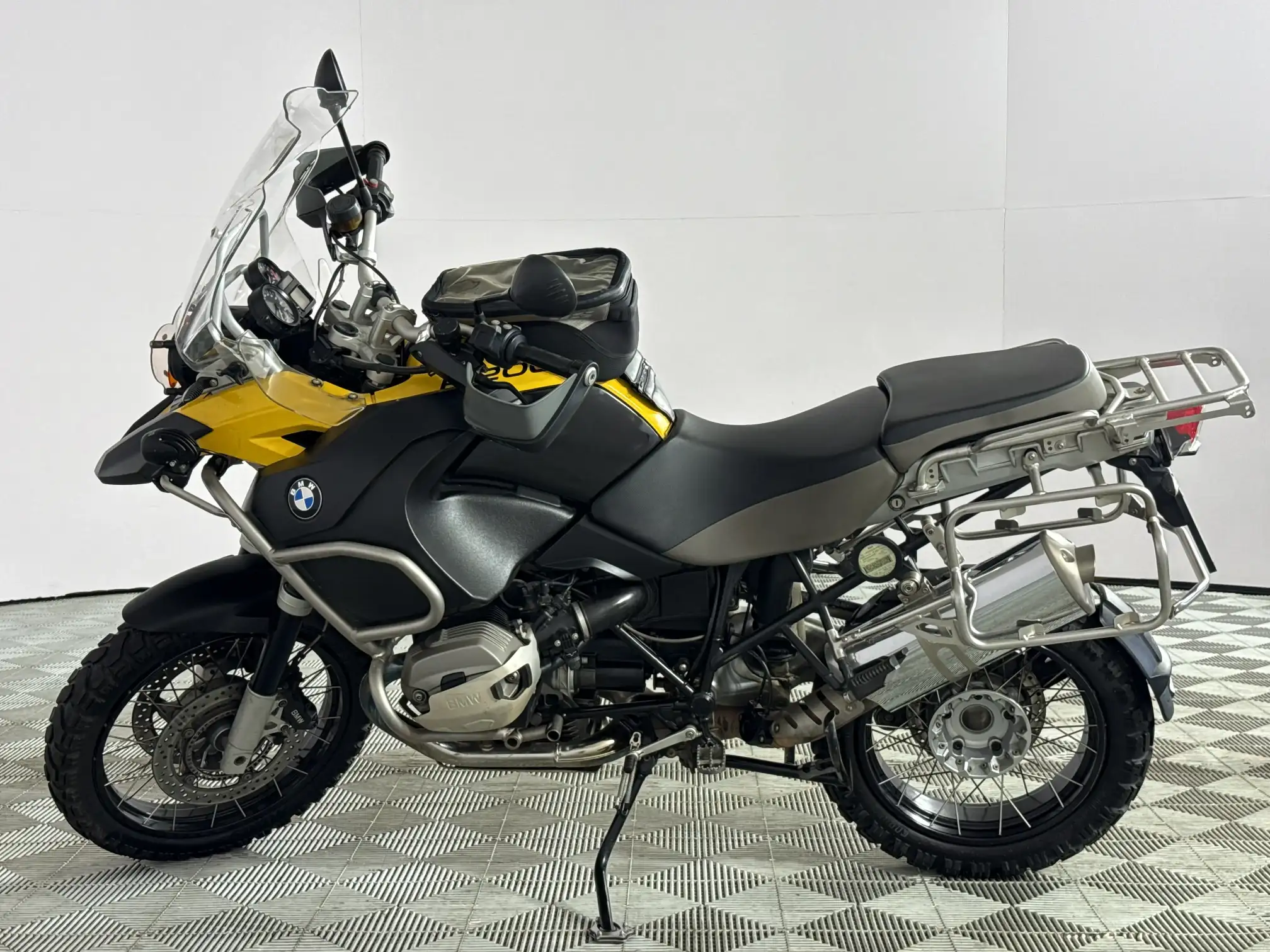 BMW R Series