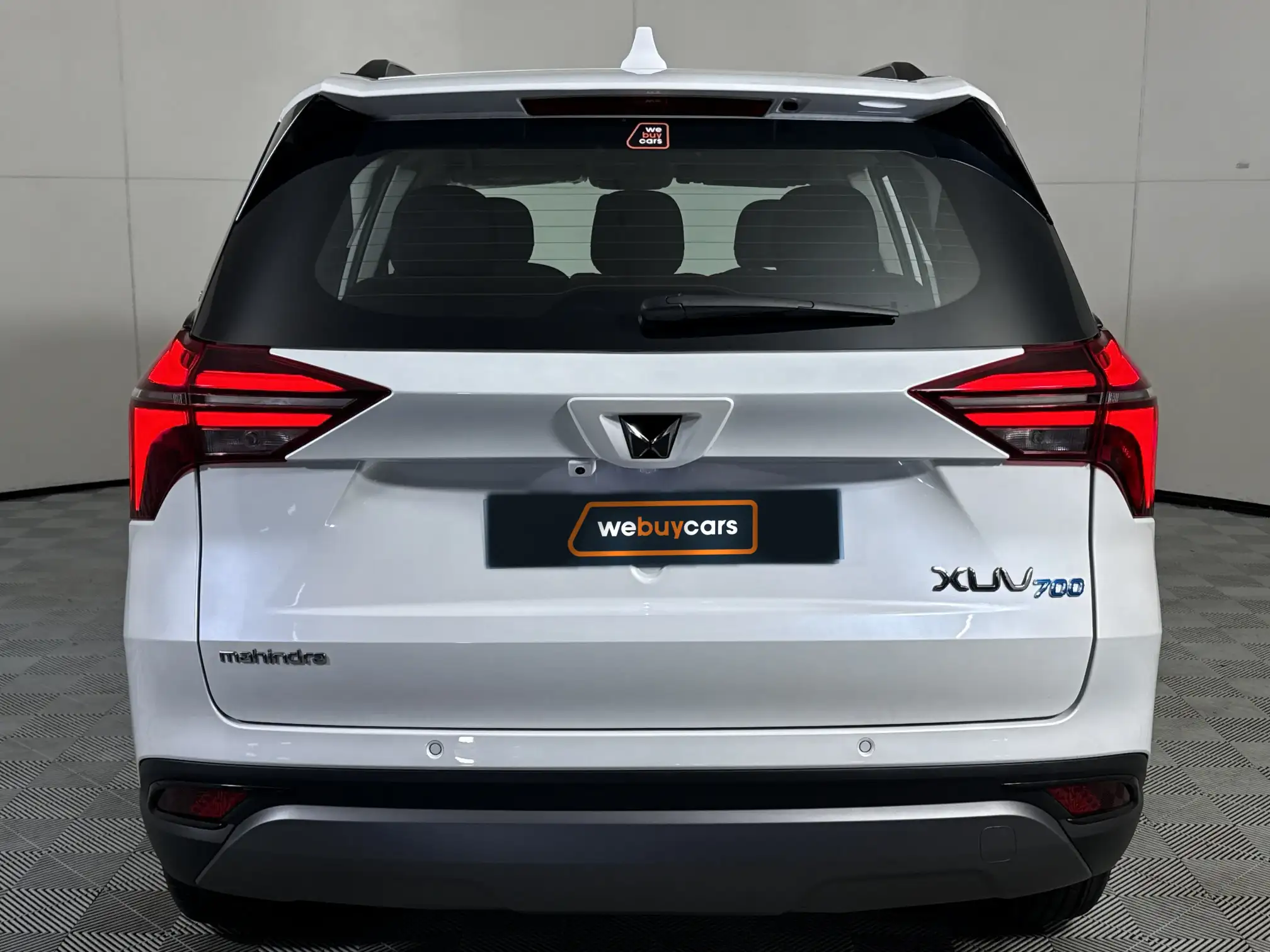 Mahindra XUV 700