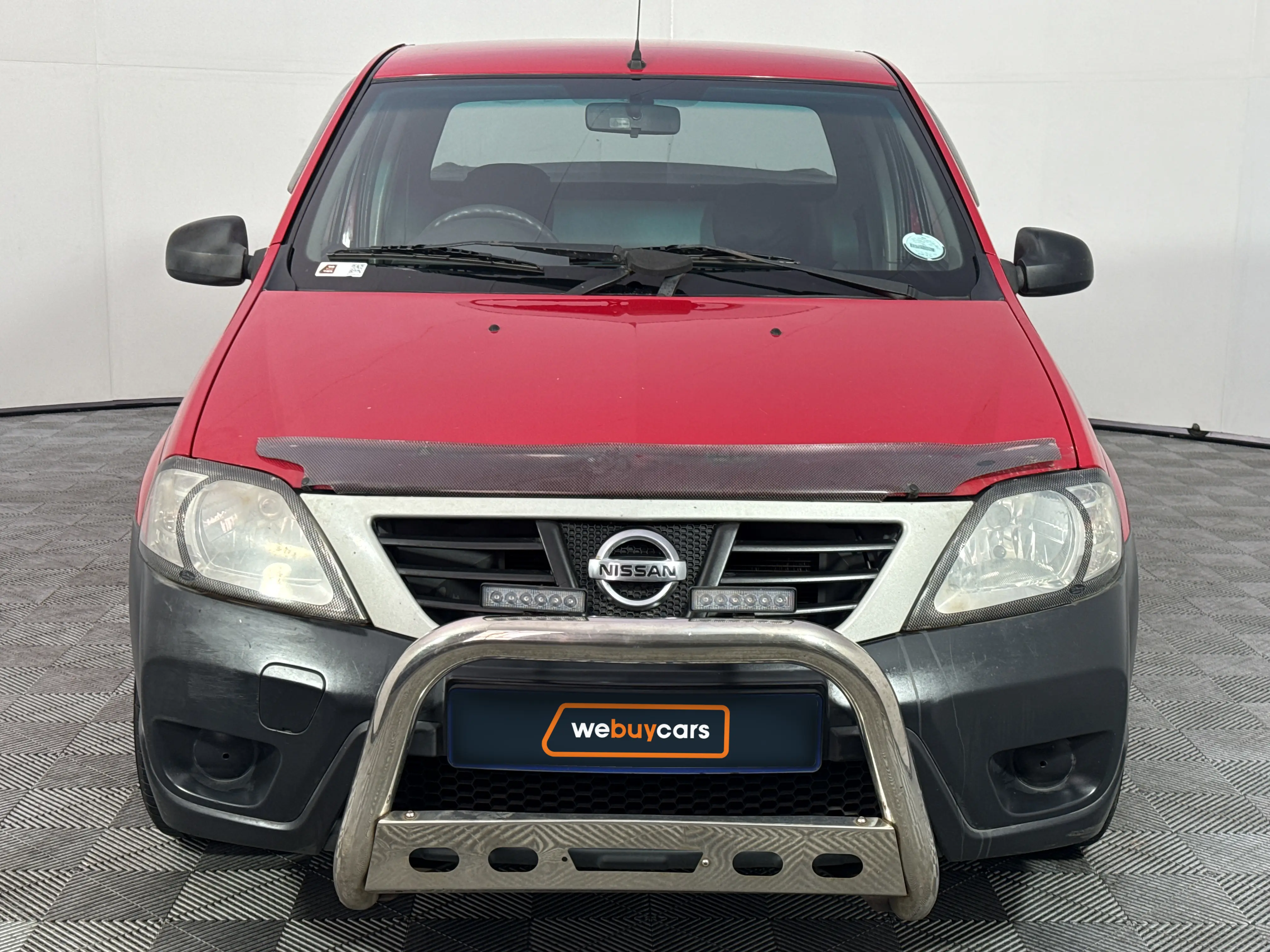2011 Nissan NP200 1.6 Pick Up Single Cab, photo 2