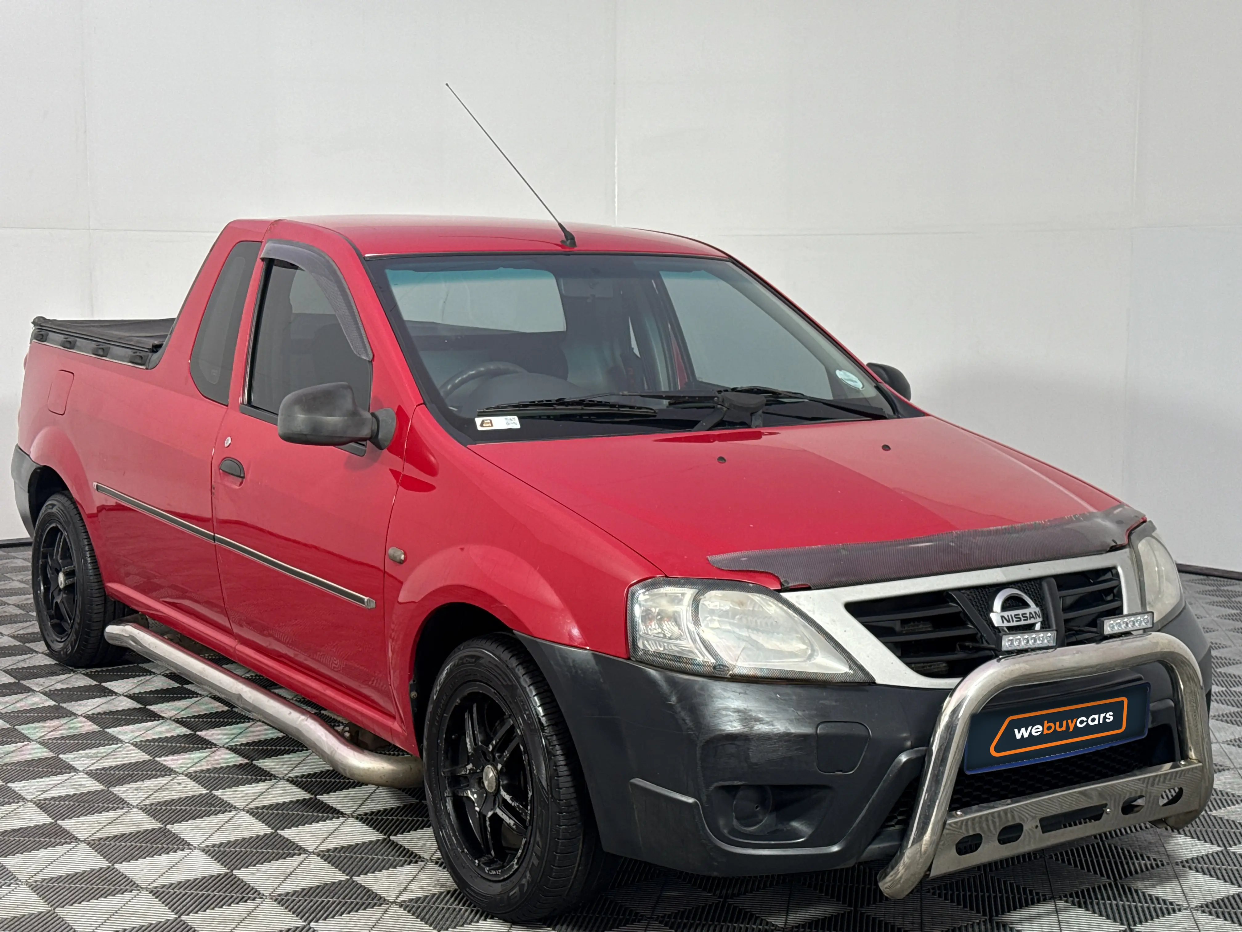 2011 Nissan NP200 1.6 Pick Up Single Cab, photo 3