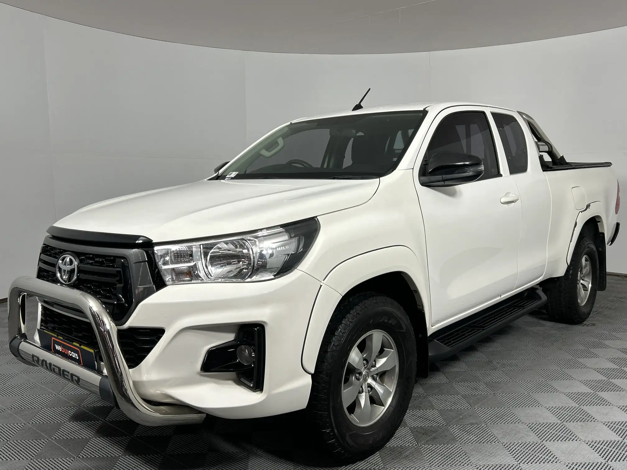 2020 Toyota Hilux 2.4 Gd-6 RB Raider Auto Pick Up E/cab at Lansdowne (WC) for sale R362900