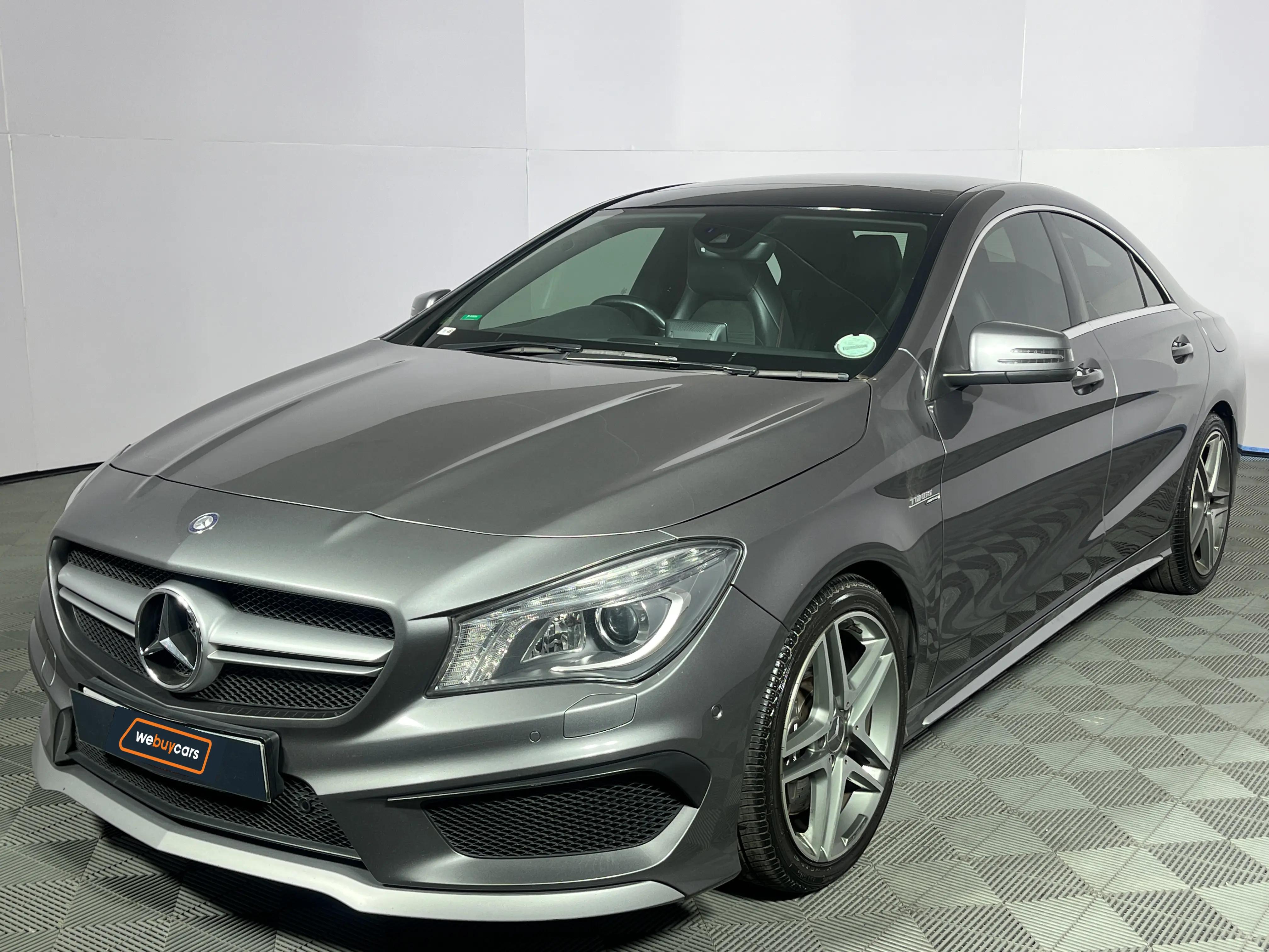Mercedes Benz AMG CLA 45 7G- DCT