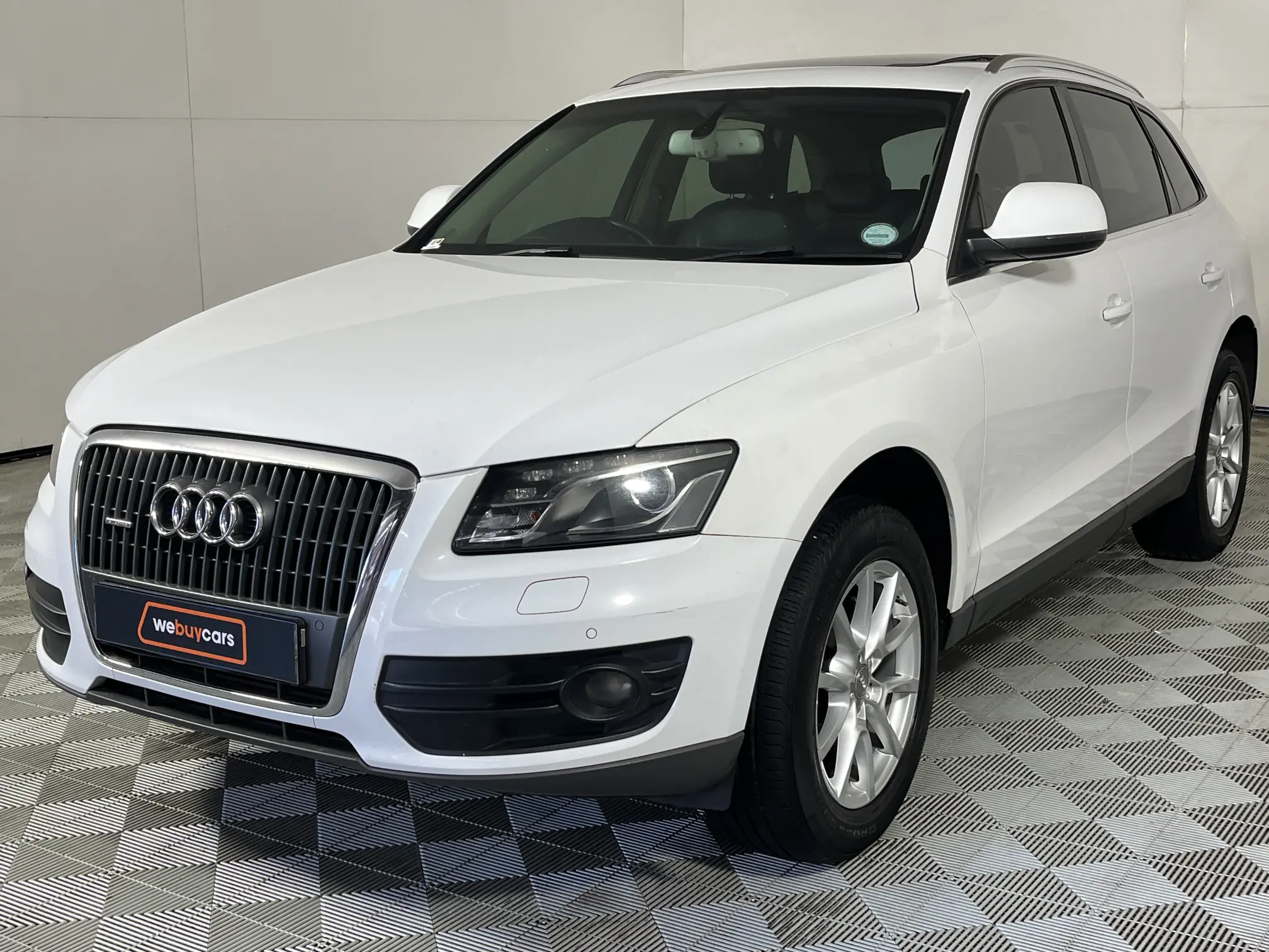 2010 Audi Q5 2.0 T FSI Quattro S Tronic