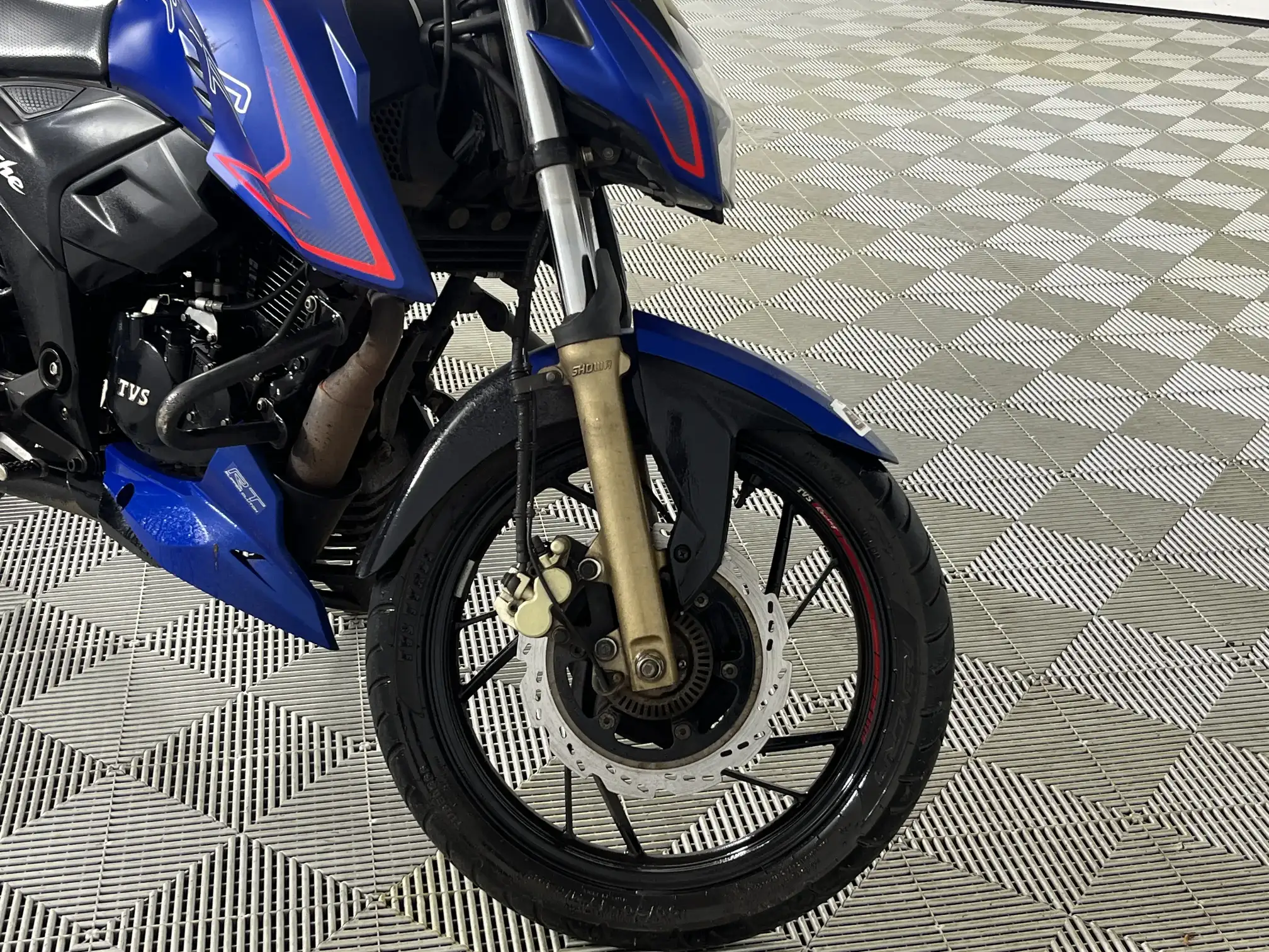 TVS Apache