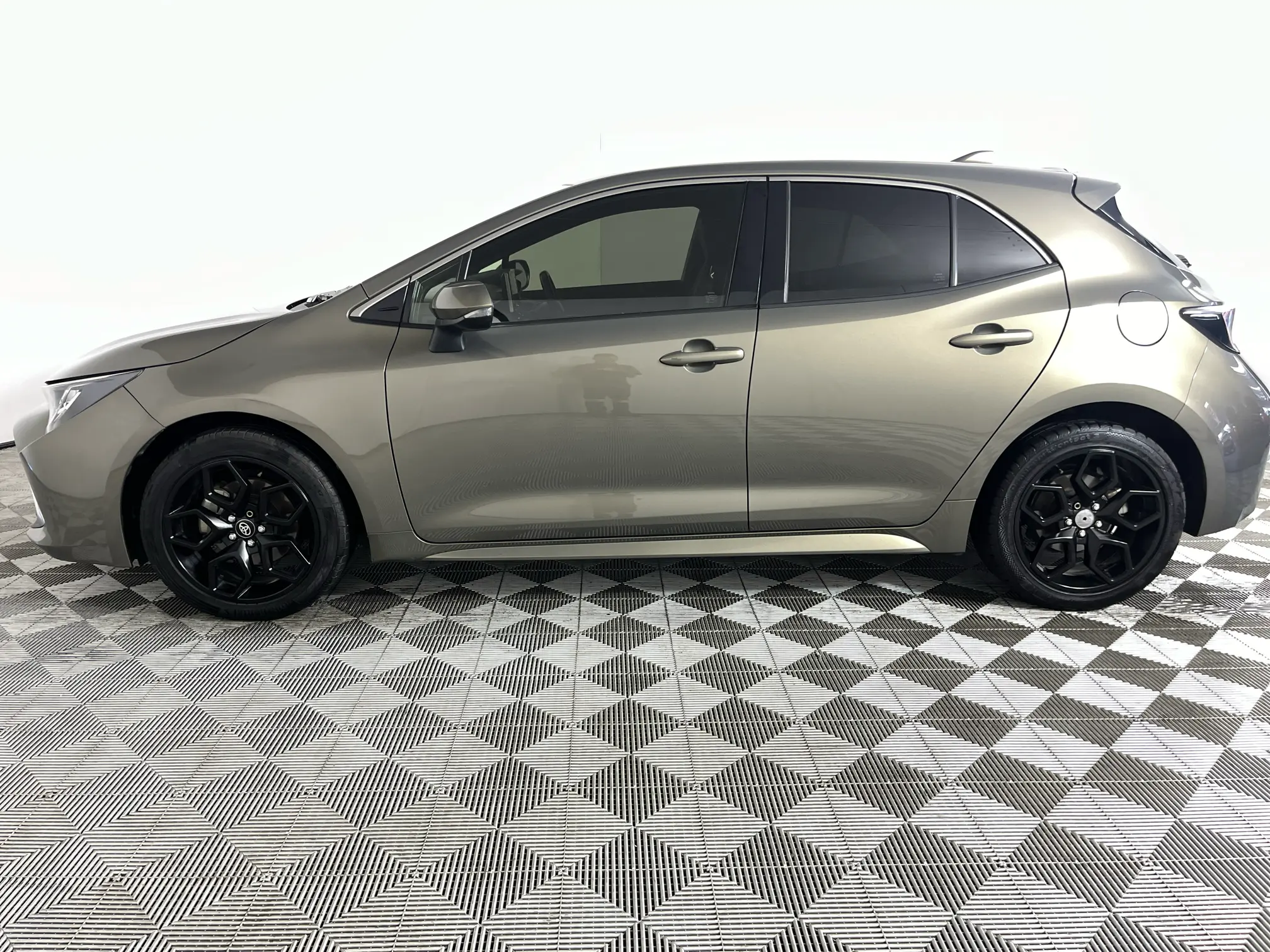 Used 2019 Toyota Corolla 1.2T XR CVT (5dr) for sale | WeBuyCars
