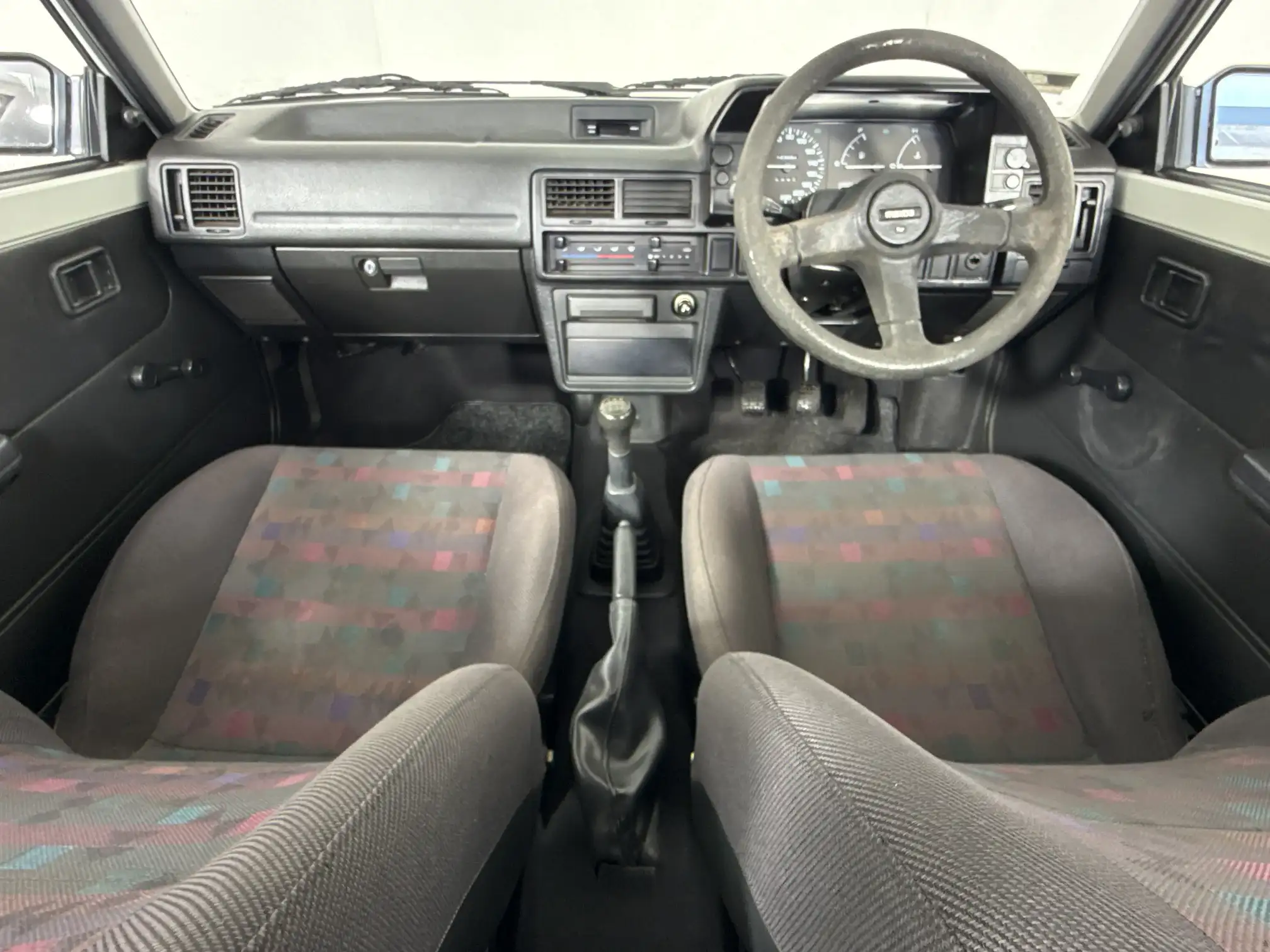 Mazda 323