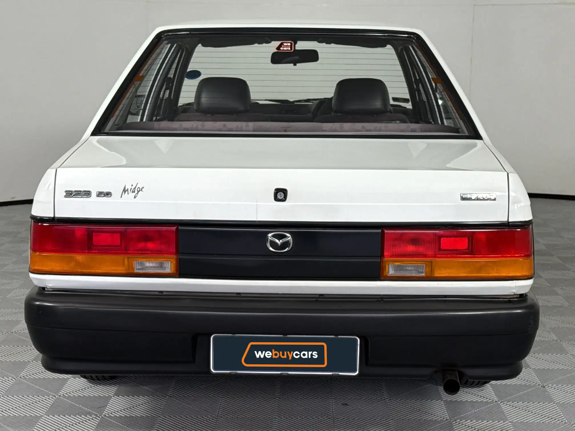 Mazda 323