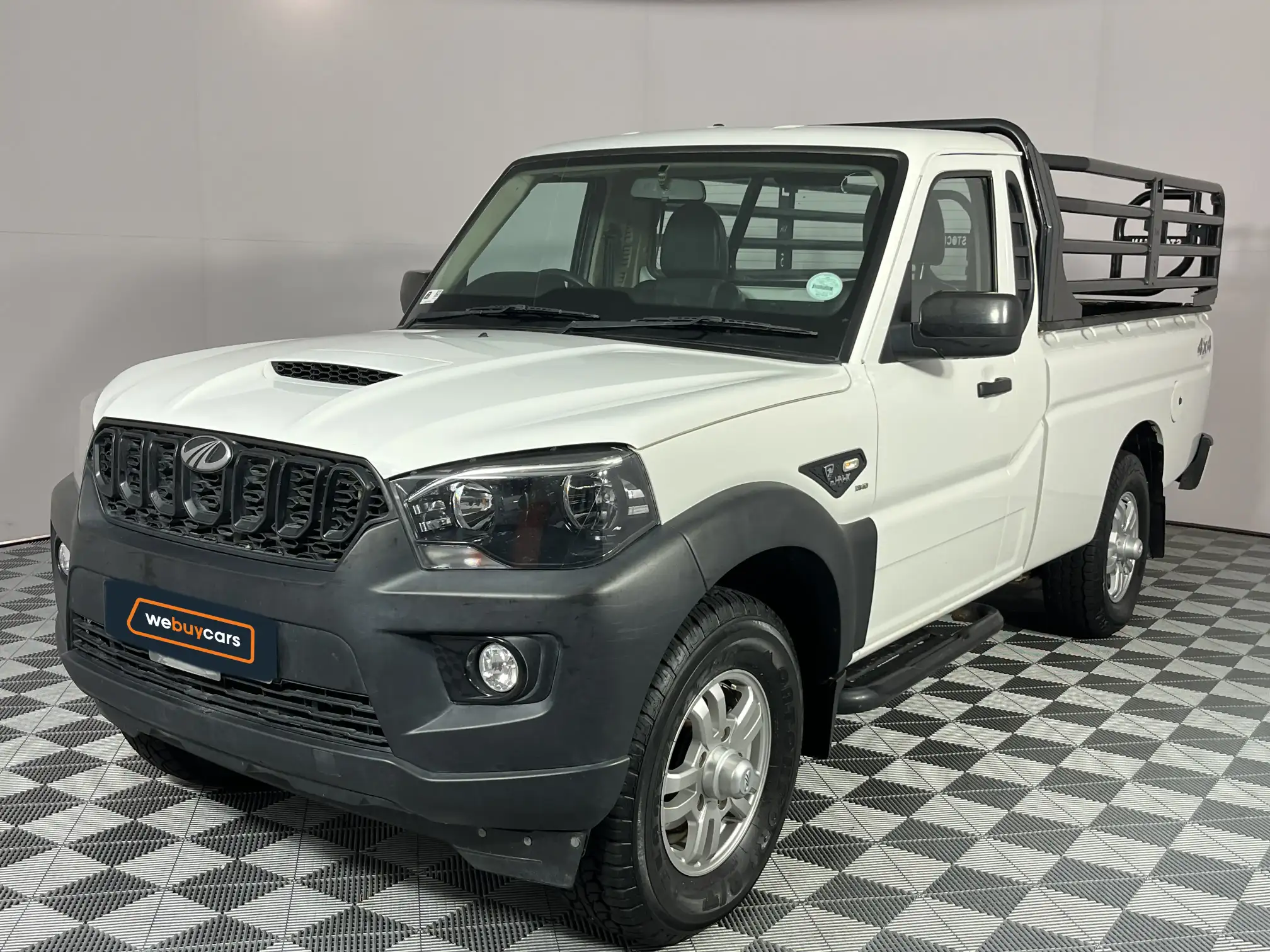 2023 Mahindra PIK UP