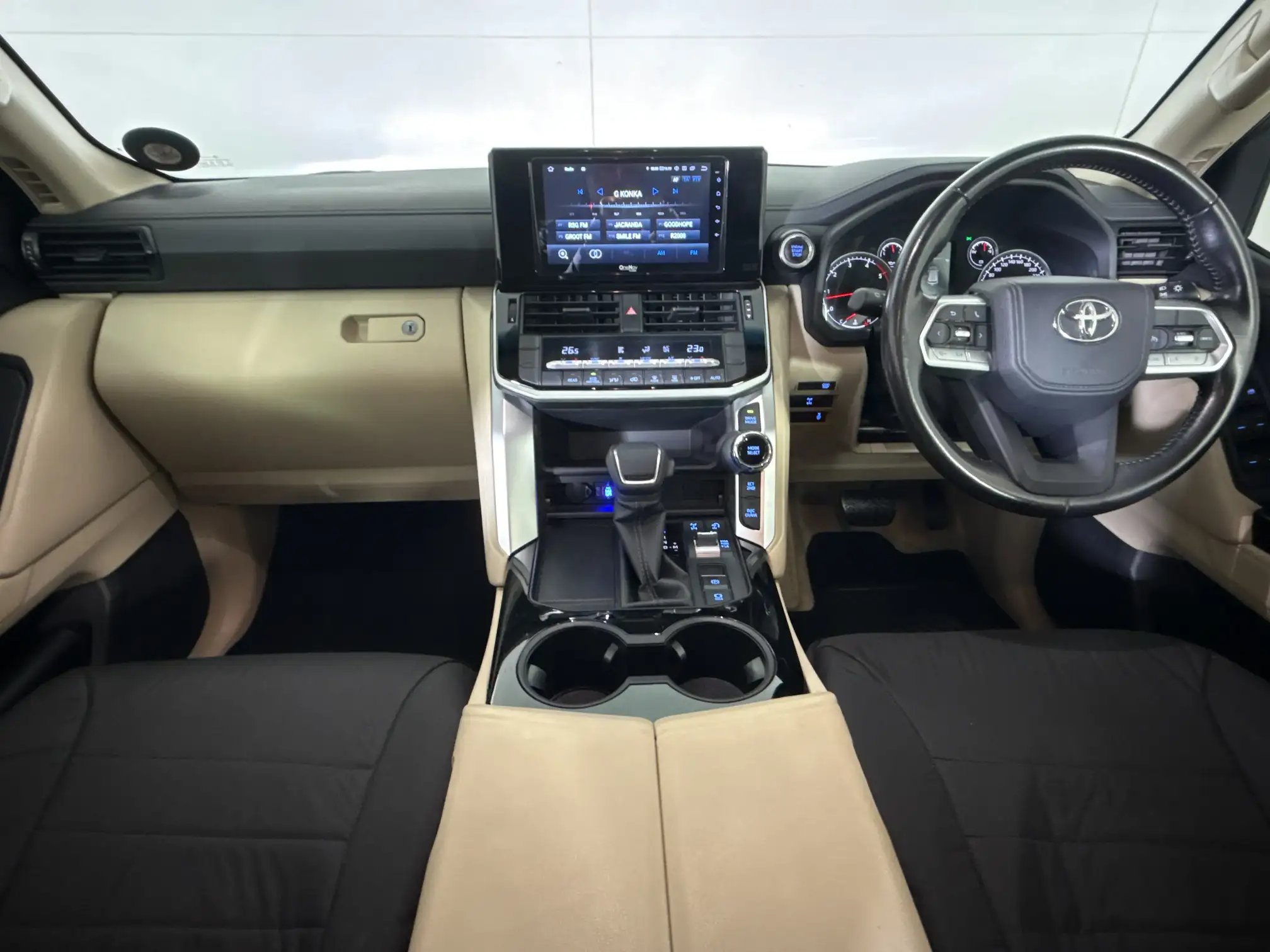 Toyota Land Cruiser