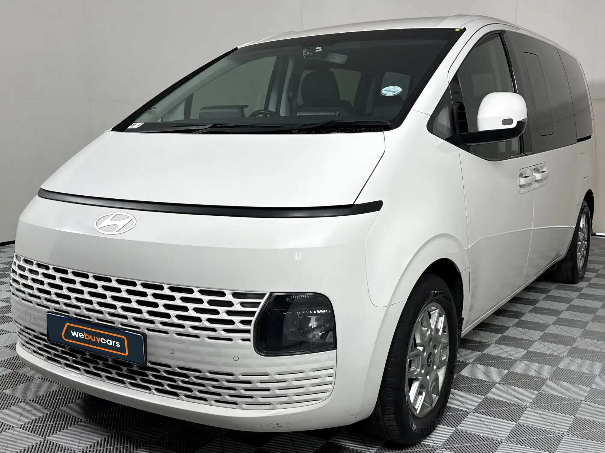 2024 Hyundai Staria