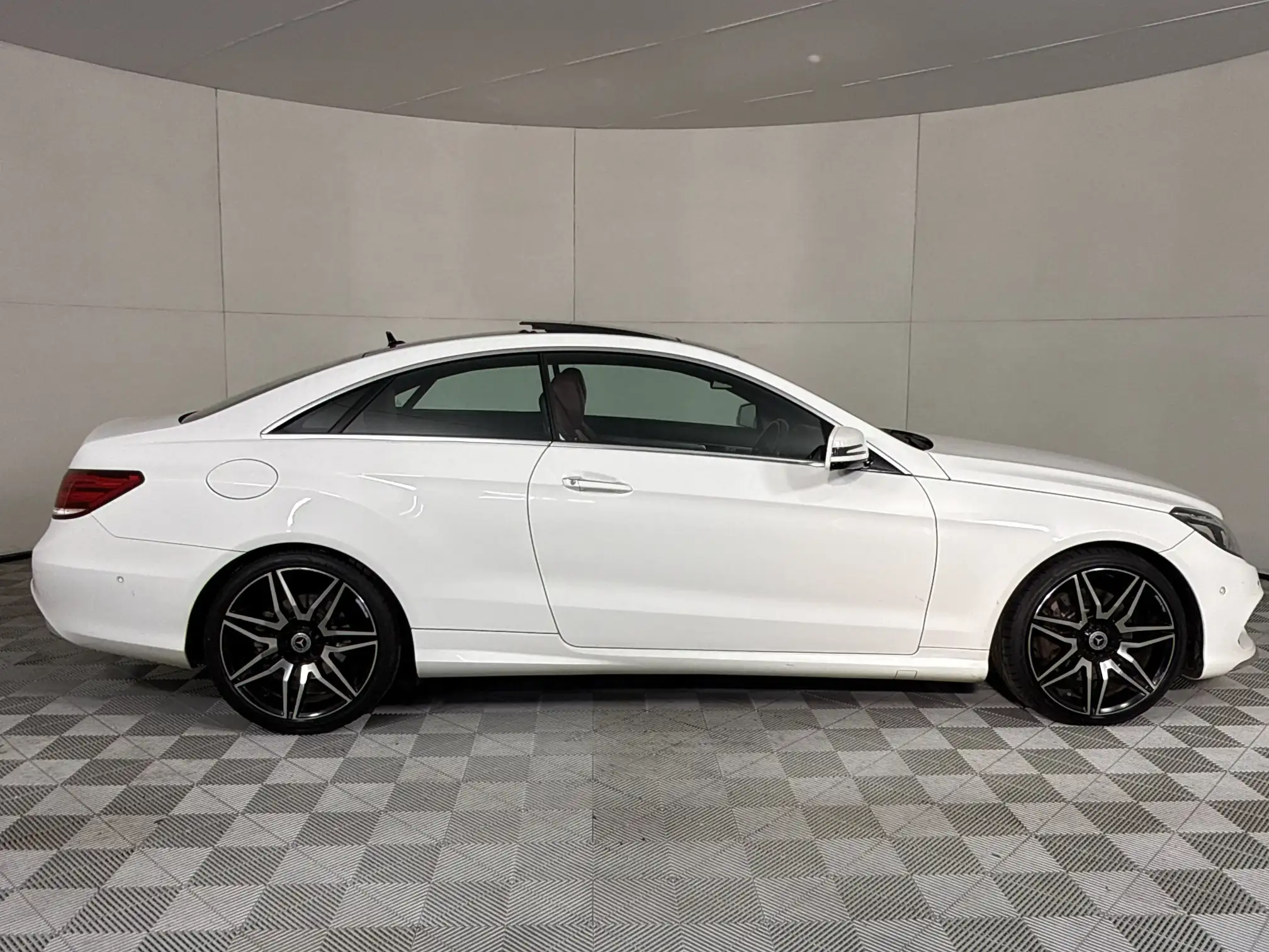 Mercedes-Benz E Class Coupe
