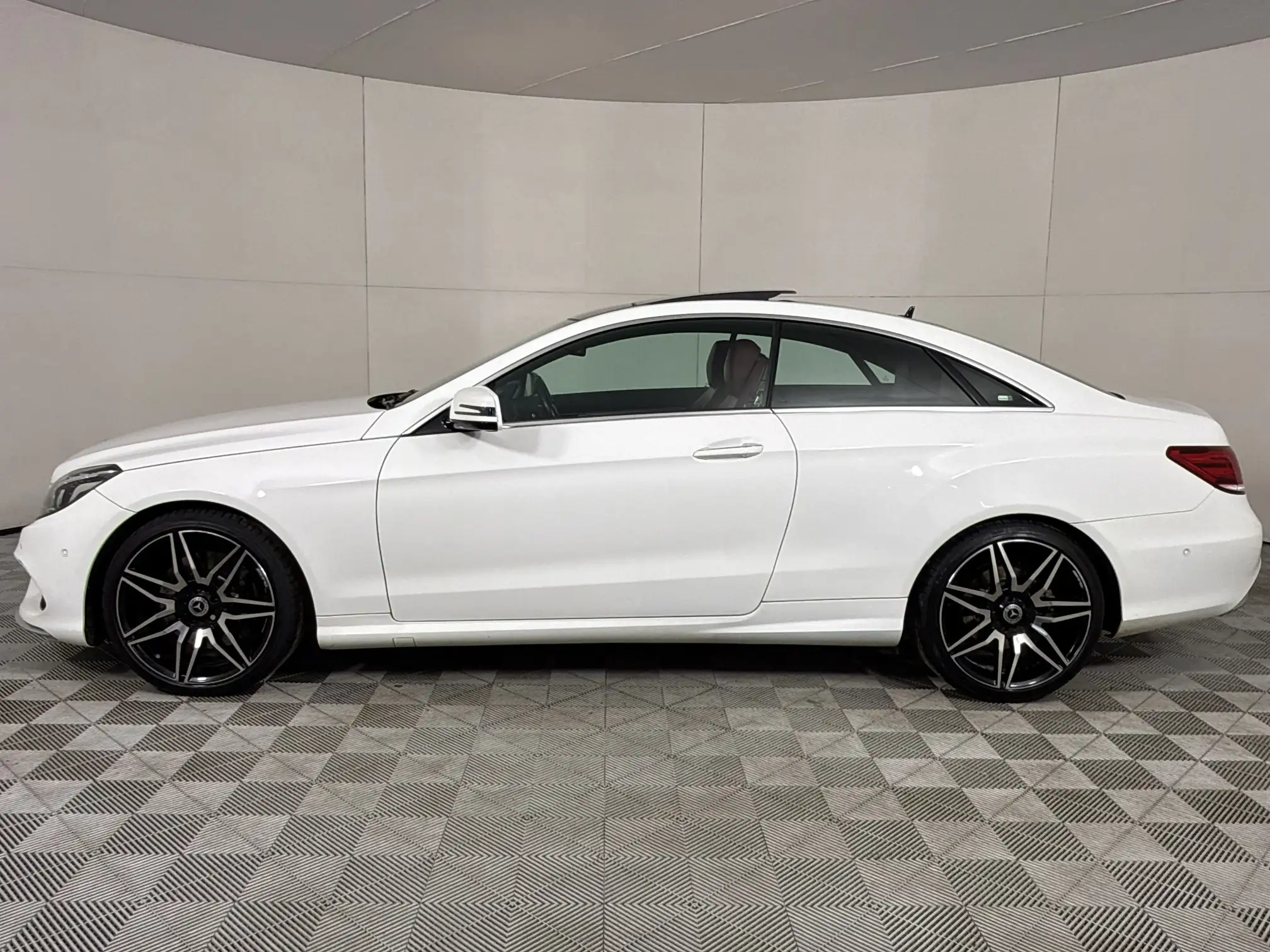 Mercedes-Benz E Class Coupe