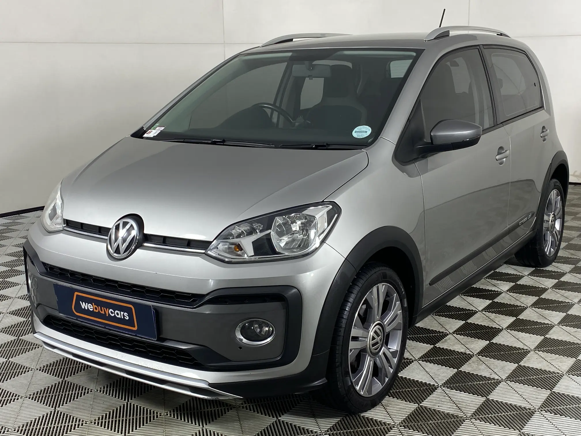 2019 Volkswagen Up! Cross UP! 1.0 5-Door