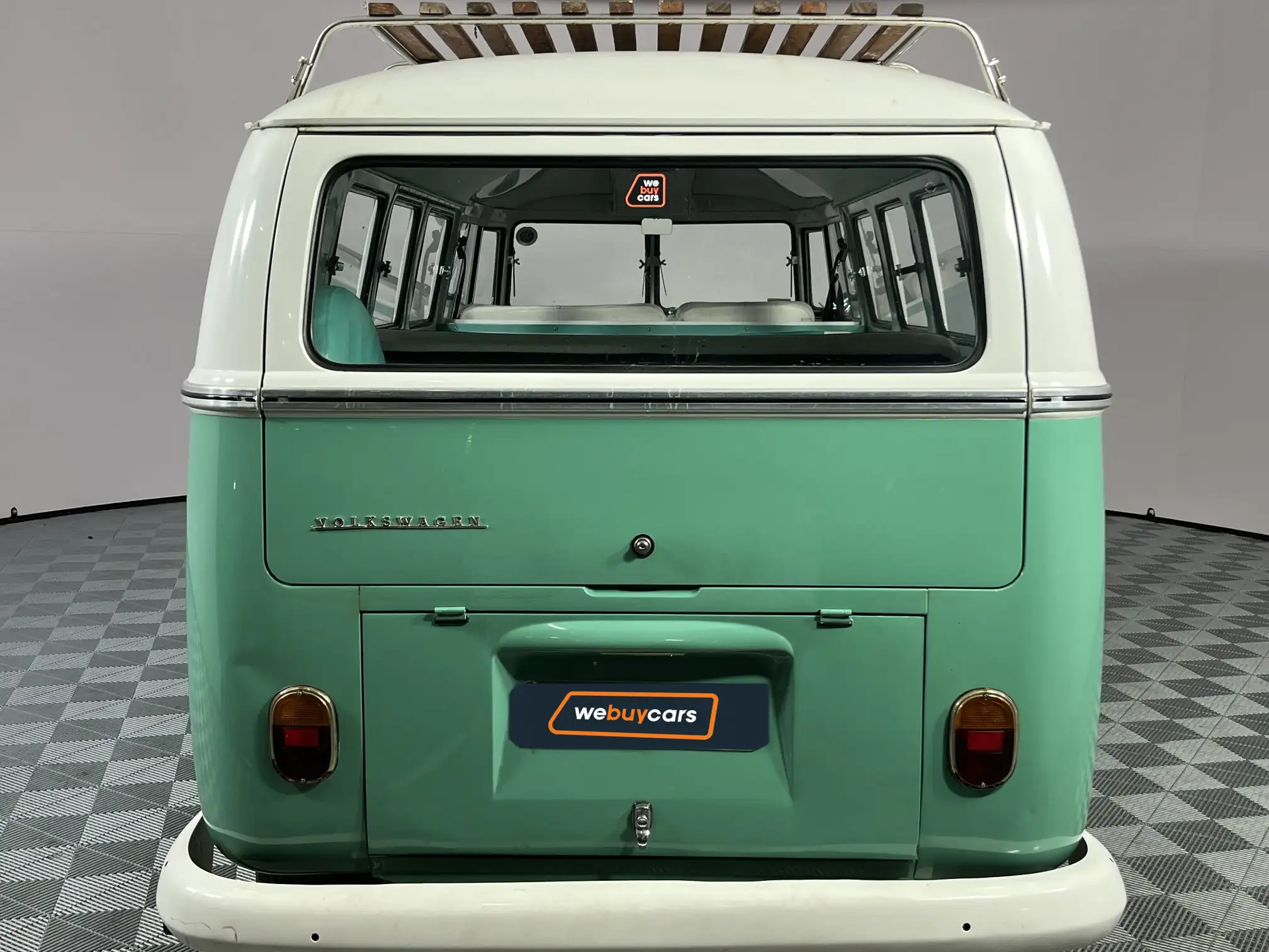Volkswagen Kombi AND Microbus