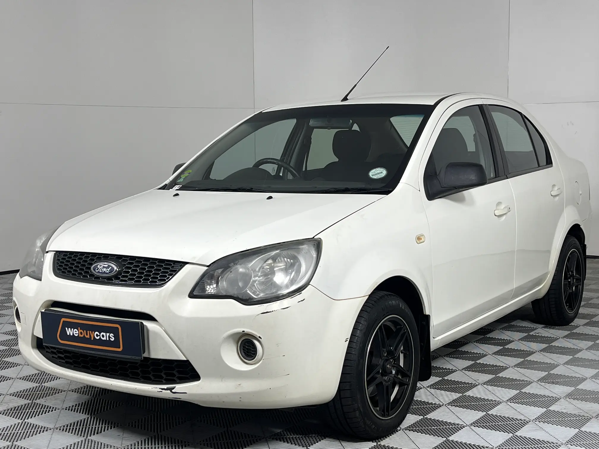 2011 Ford Ikon 1.6 Trend