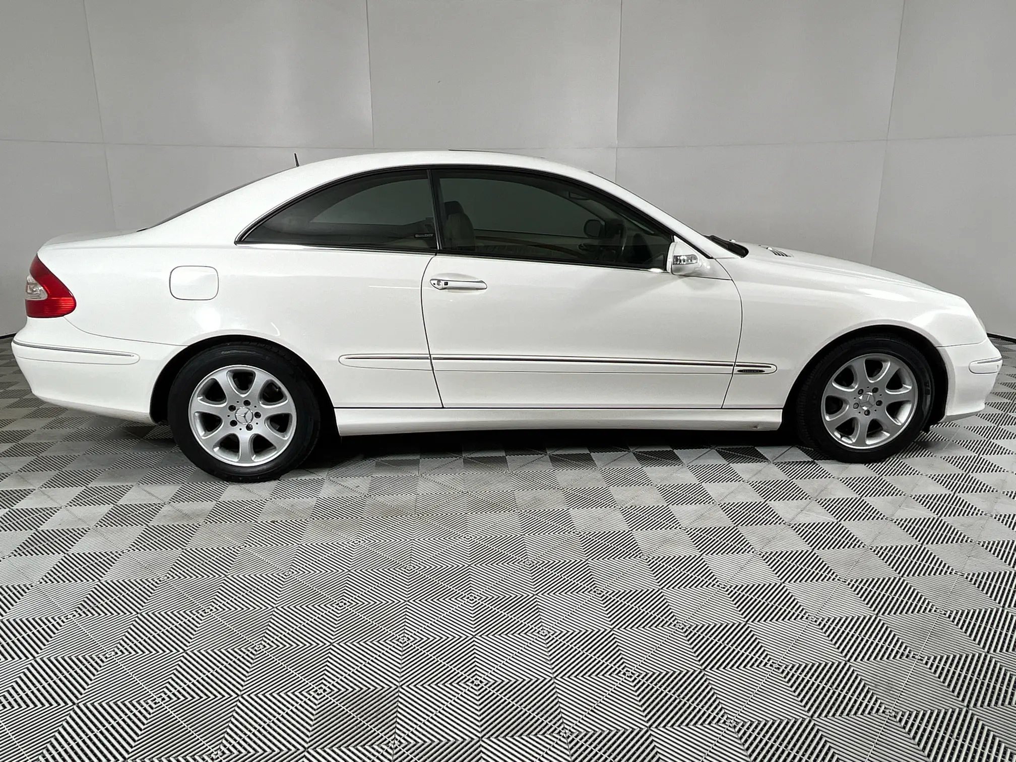 Used 2004 Mercedes-Benz CLK Class Coupe CLK 320 Coupe Auto for sale ...