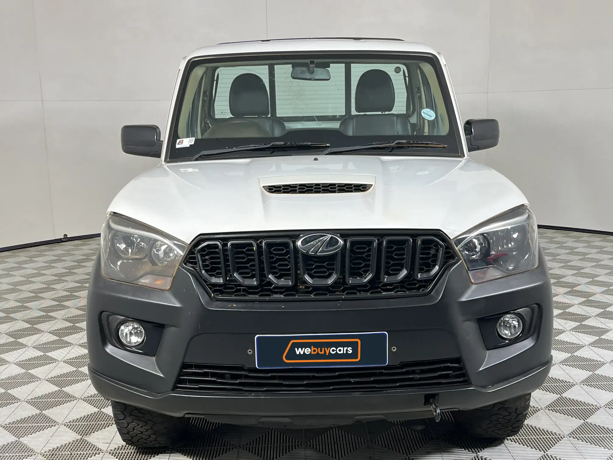 Mahindra PIK UP
