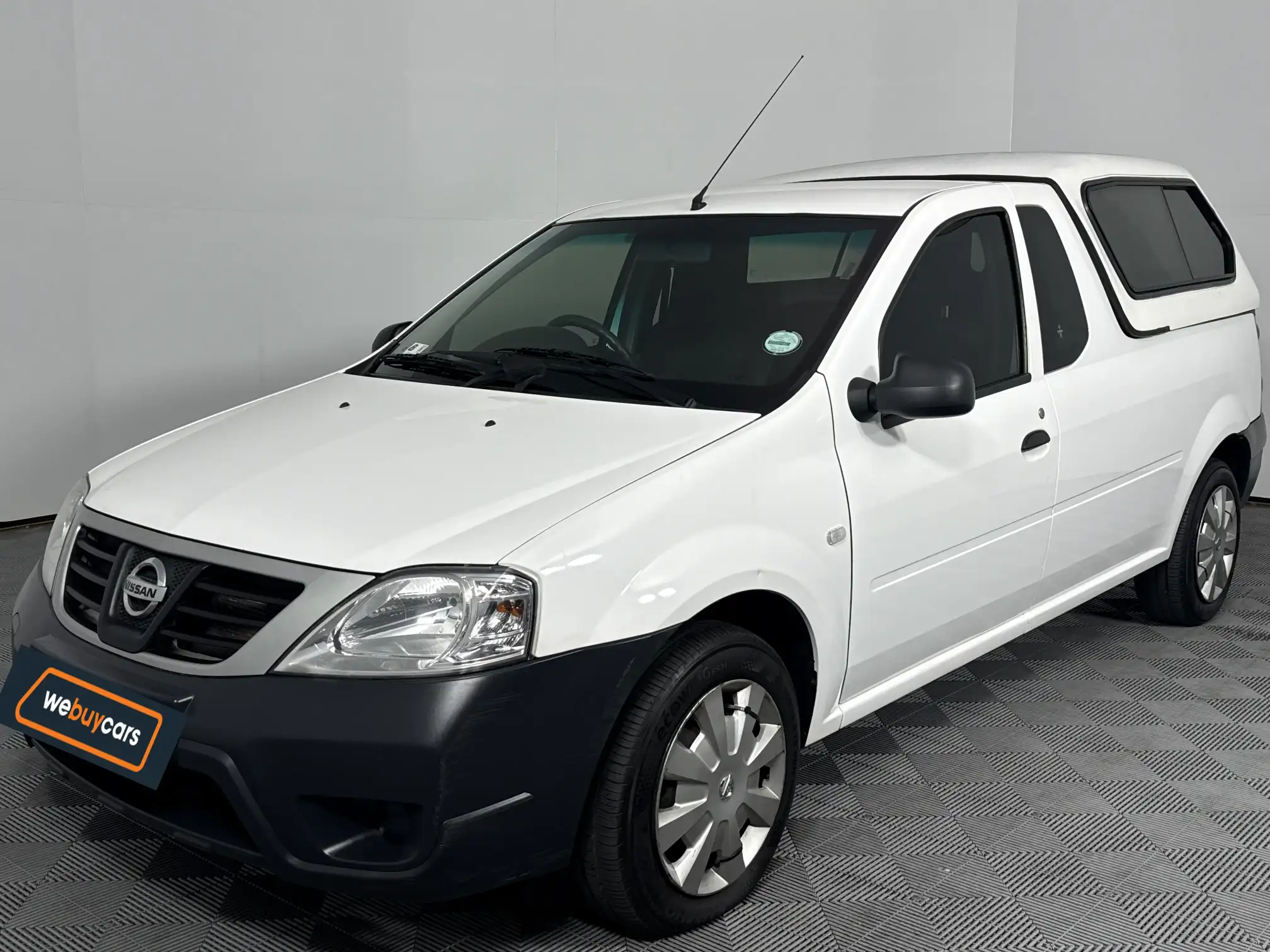 2021 Nissan NP200