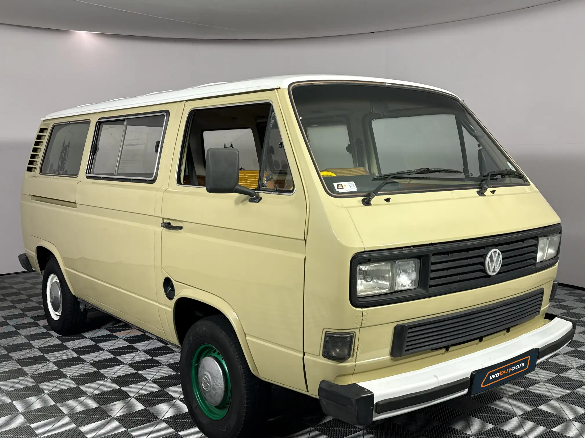 Volkswagen Kombi AND Microbus